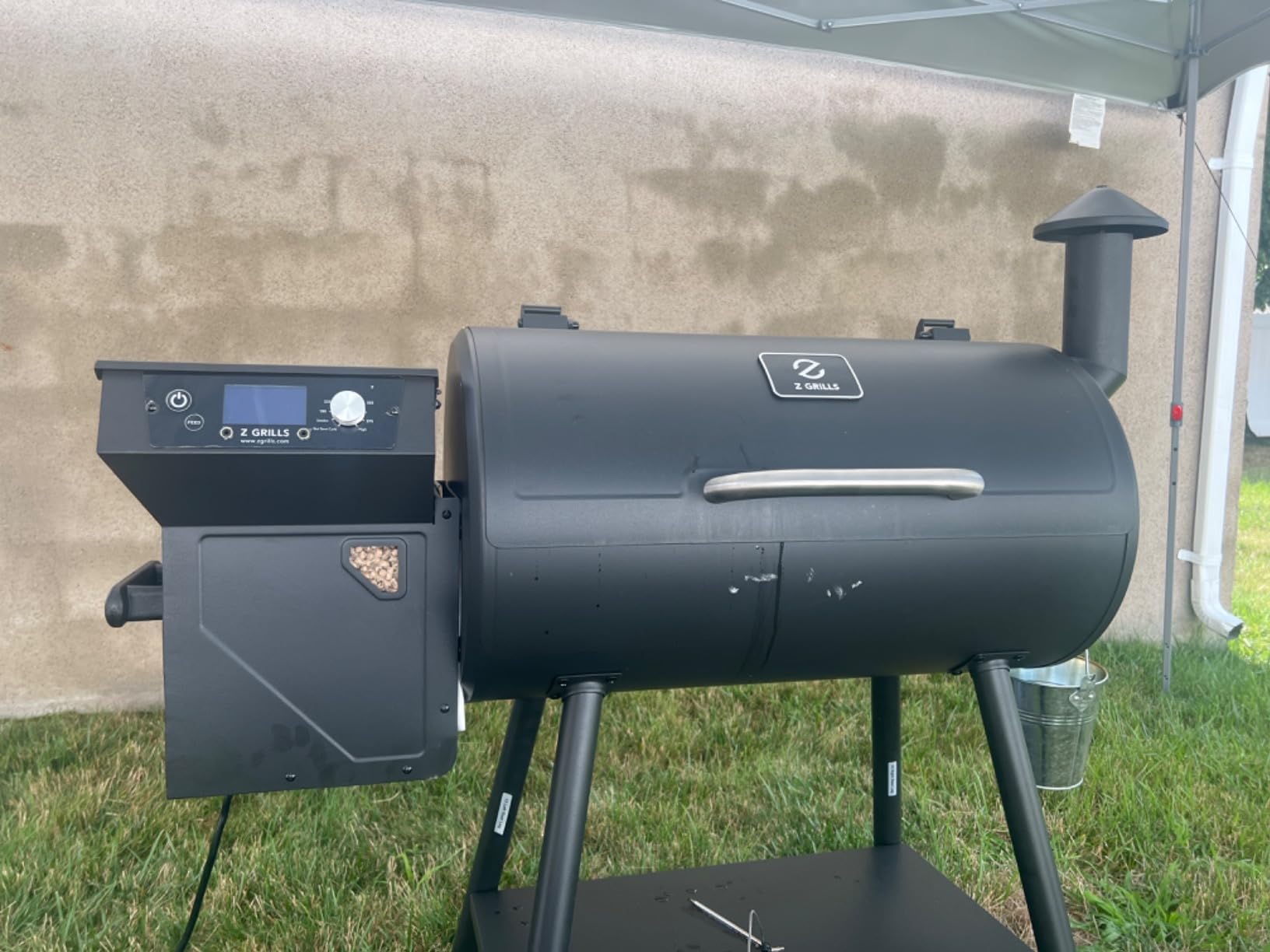 Z GRILLS 2026 Upgrade 8-in-1 BBQ Pellet Grill & Smoker, 697 sq in Cooking Area, PID Auto Temperature Control, 28 lbs Hopper Capacity, Outdoor Grill, Black (Grill Cover Included) customer photo 1