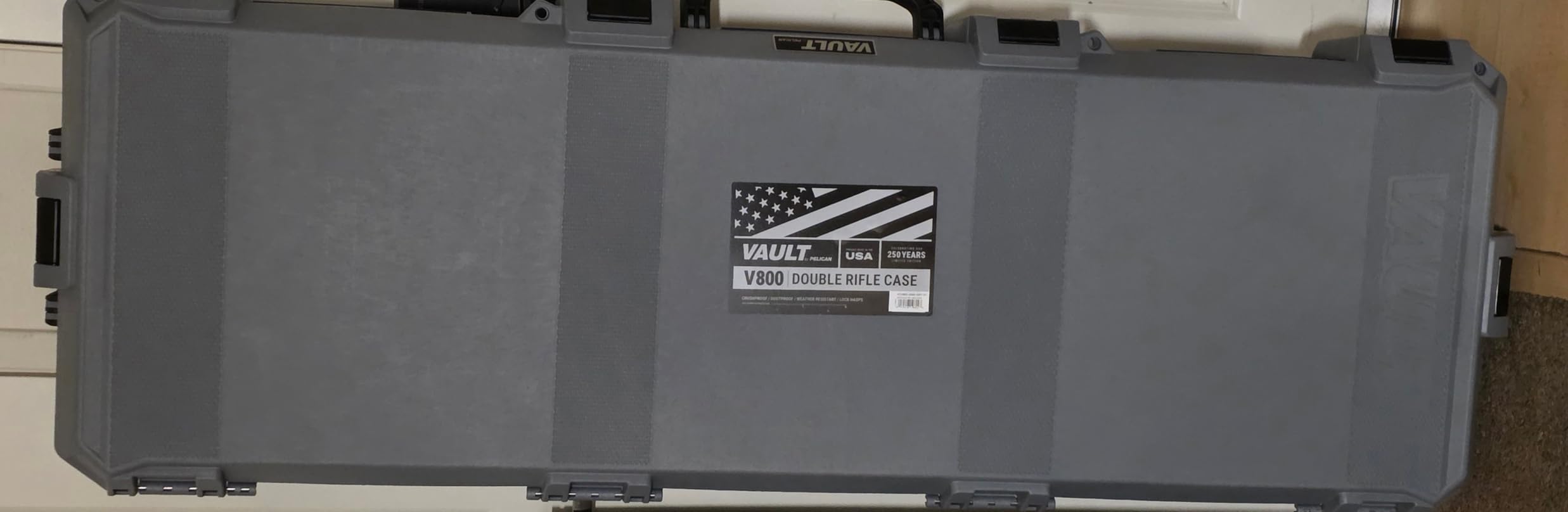 Pelican Vault - V800 Multi-Purpose Wide Hard Case with Foam for Tripod, Equipment, Electronics Gear, Sportsman's Rifle Case, and More (Grey - Americana 250) customer photo 2