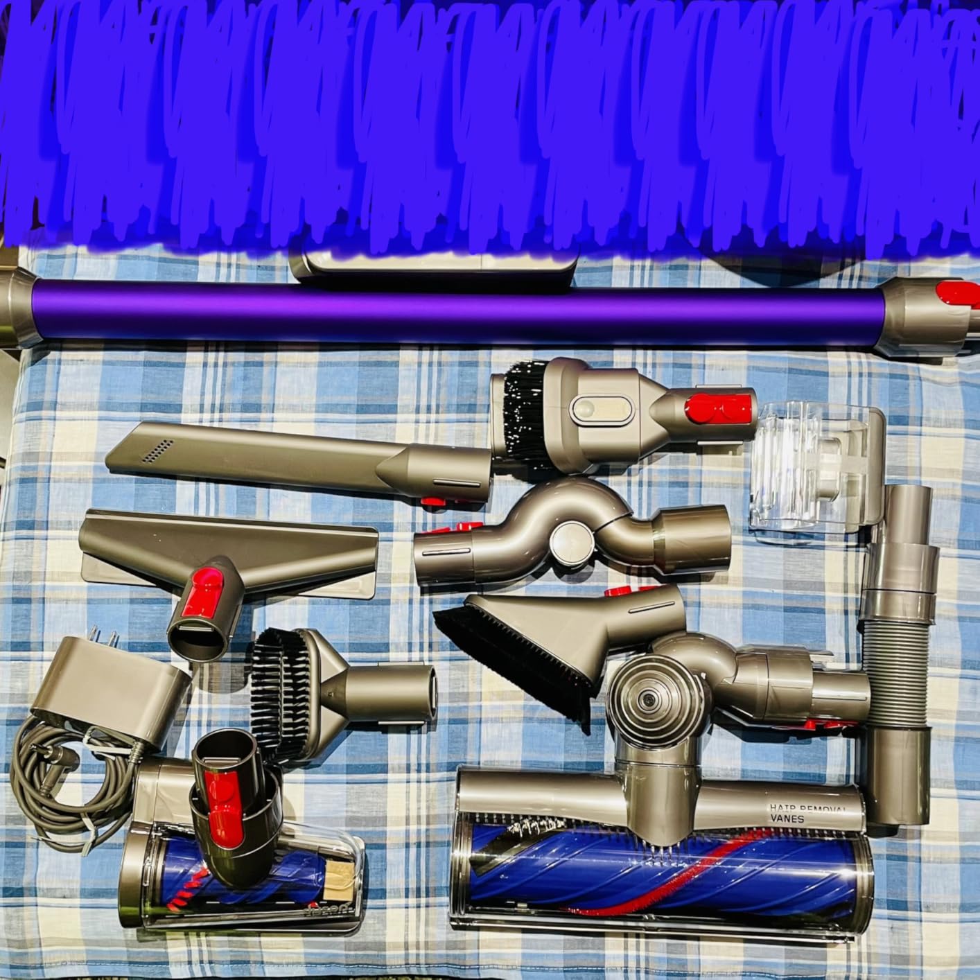 Dyson V11 Extra (Nickel/Purple) customer photo 2