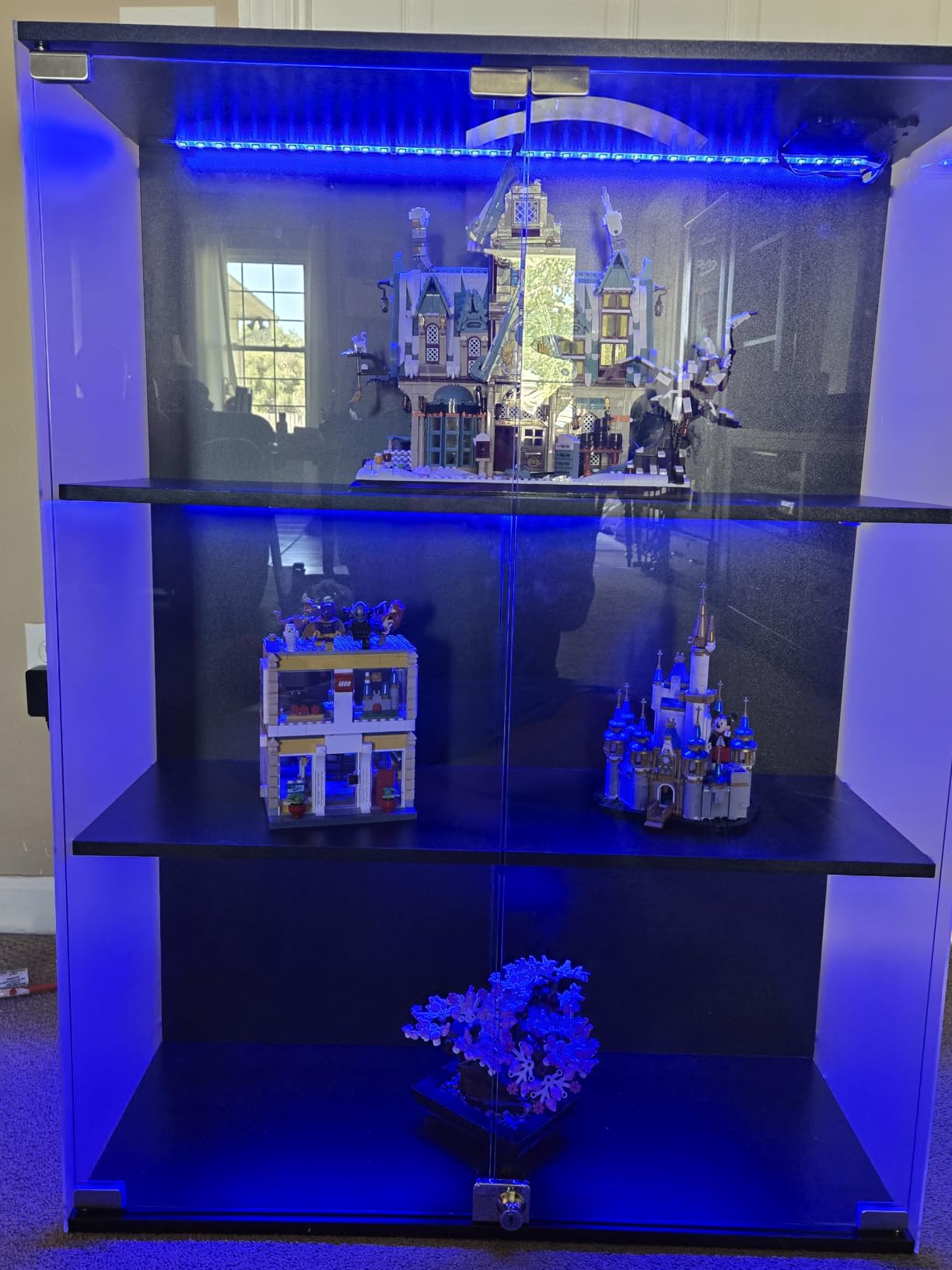 VersionTECH. Glass Display Cabinet with RGB LED Lights, Full-View Display, 3-Tier Display Case with Glass Doors for Collectibles, Cabinets with Lock, Human Sensor, Charging Station, Black customer photo 1