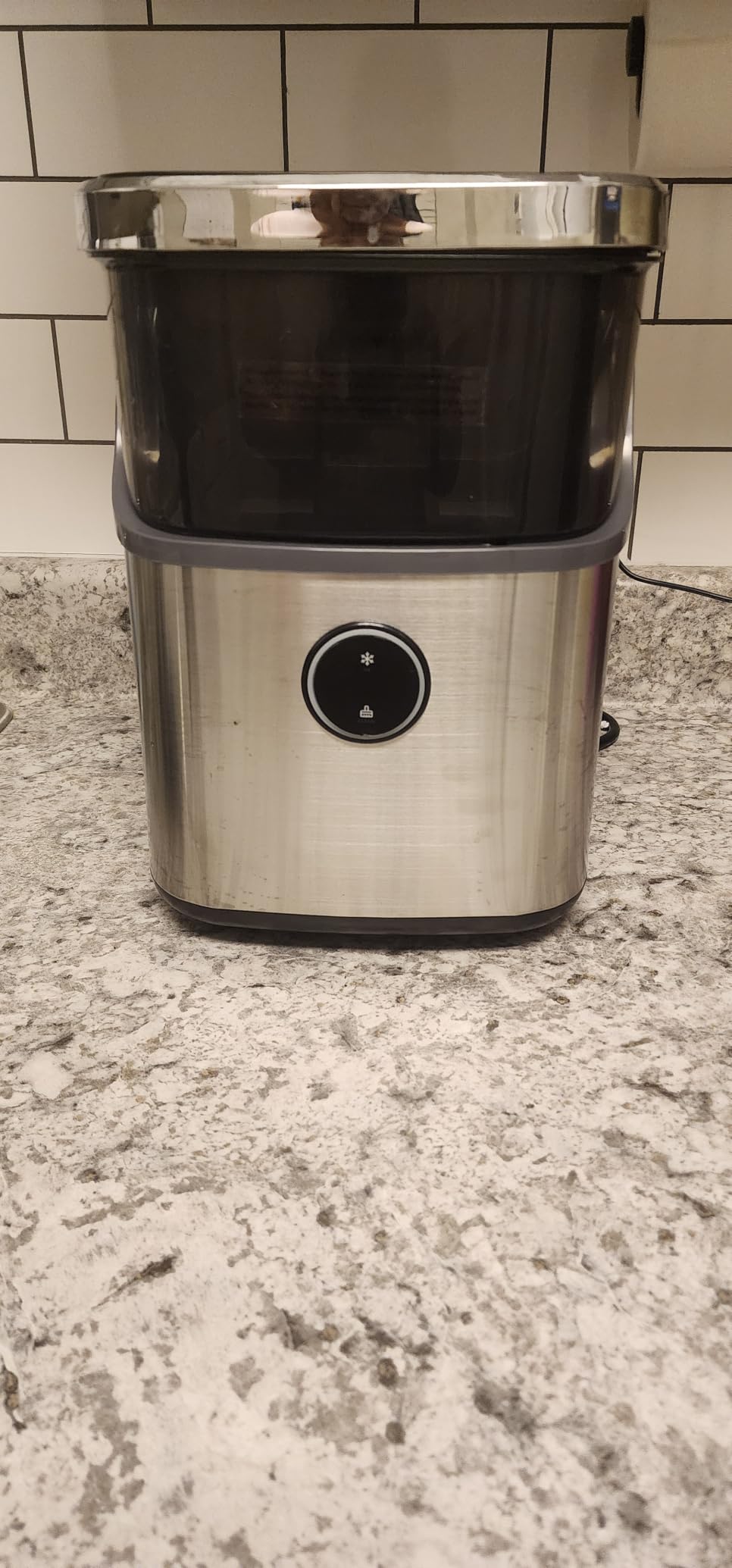 Silonn Nugget Ice Maker Countertop with Detachable Basket and Handle | Soft chewable nugget ice, 6-minute ice making, 33 lbs/24H, 40dB quiet operation, self-cleaning, compact countertop size customer photo 1