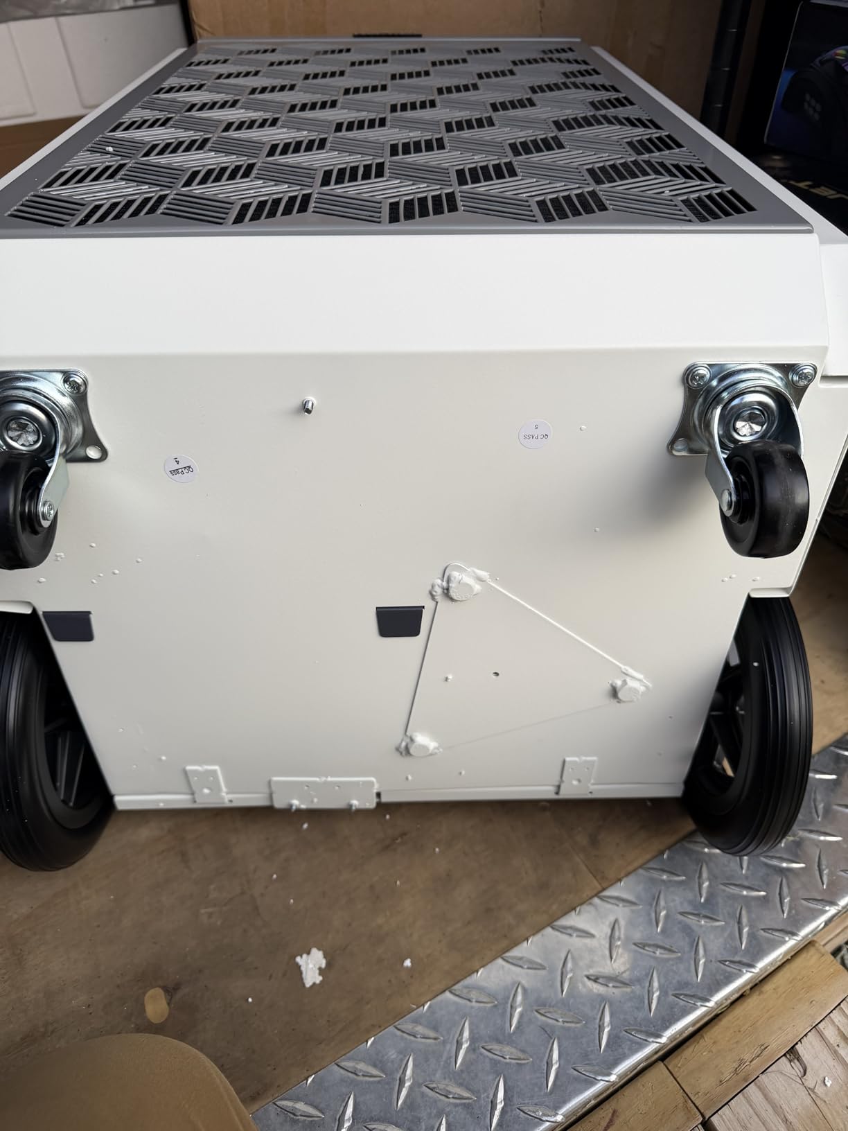 200 Pints Commercial Dehumidifier with Pump for Basements | Drain Hose, Heavy Duty Commercial Grade Dehumidifiers for Large Spaces, Warehouse, Industrial Water Damage Unit, Auto Defrost customer photo 2