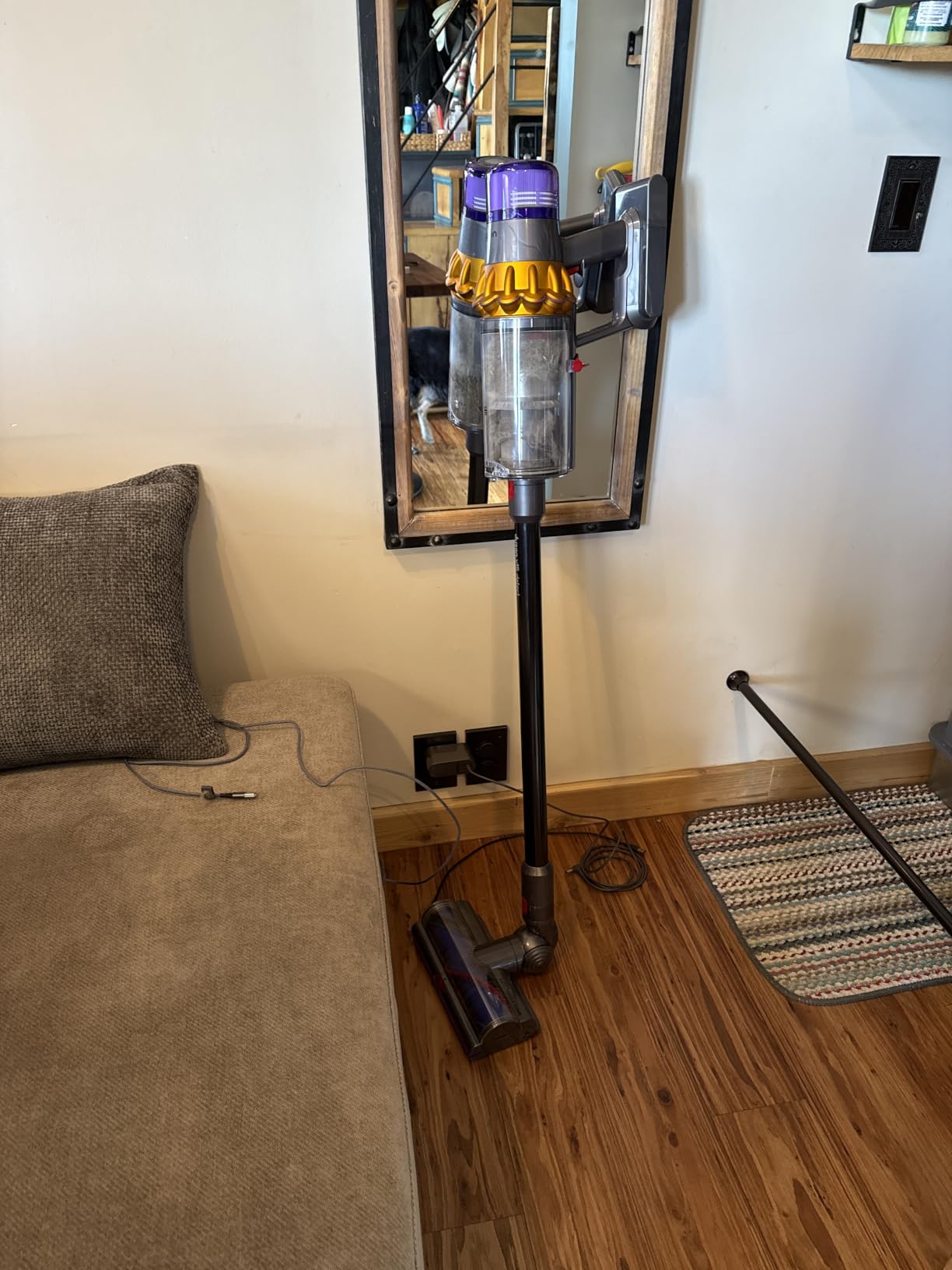 Dyson V15 Detect™ Origin Cordless Vacuum customer photo 2