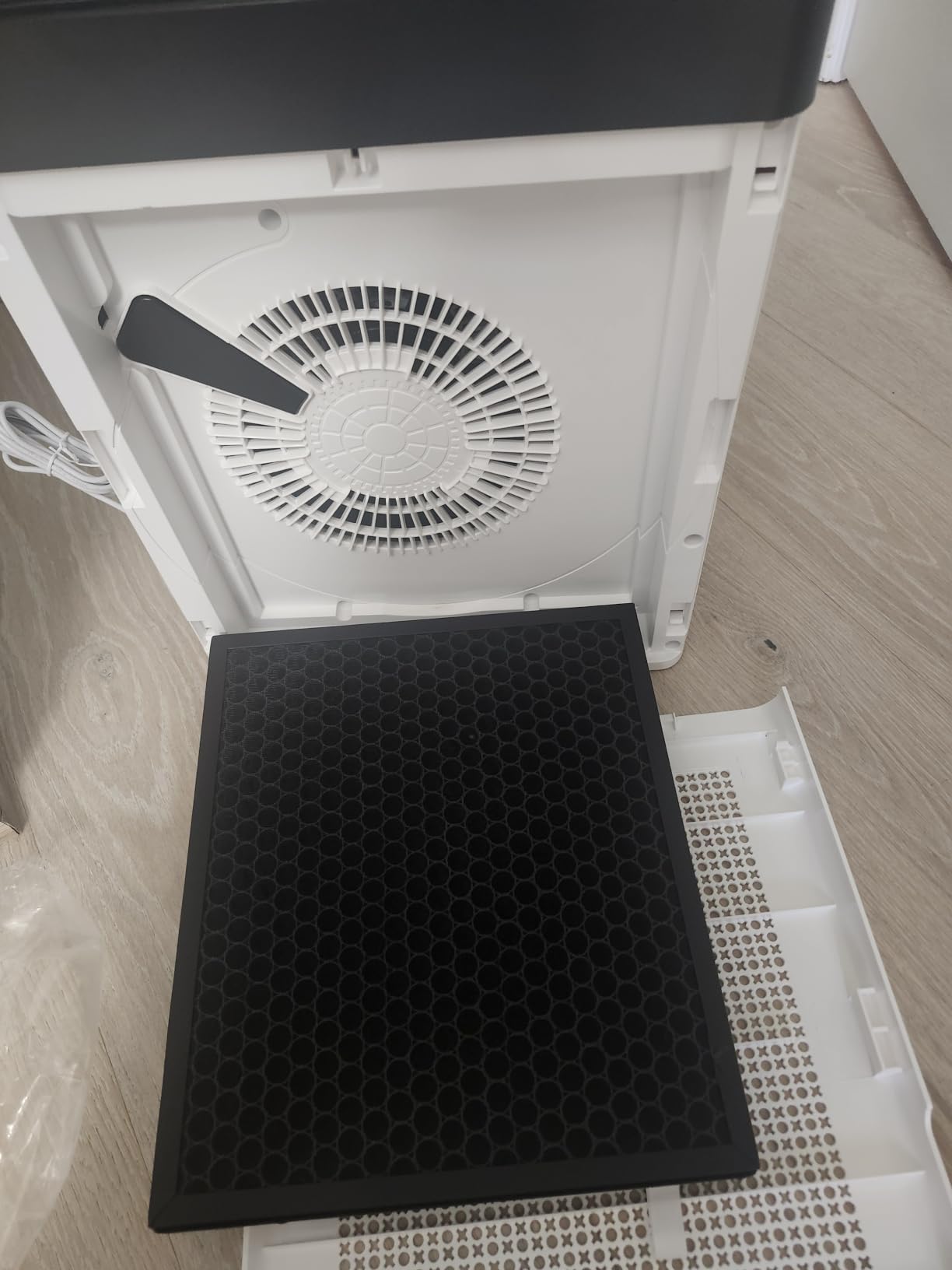 Pet Air Purifier for Home Dual-Sided Intake, High-Activated Carbon | Washable Pre-Filter Pet Fur, 22 dB Auto Mode, HEPA Air Cleaner for Bedroom, Odor, Dander, Allergies, Wildfire Smoke 2500 Ft² customer photo 1