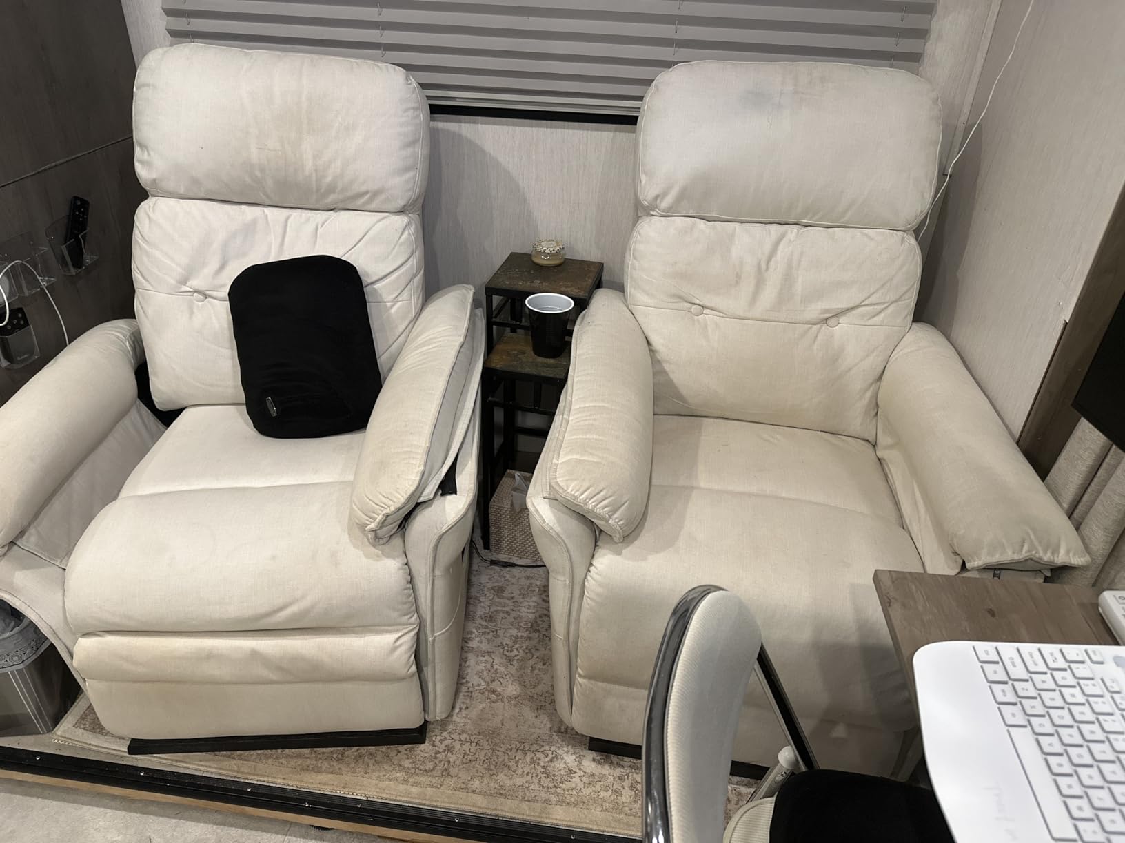 Korser Power Zero Gravity Recliner Chairs for Adults, Wall Hugger RV Recliner with USB & Type-C Charging Ports, Electric Power Recliner Chair for Living Room Home, Theater Seating, Bedroom customer photo 1
