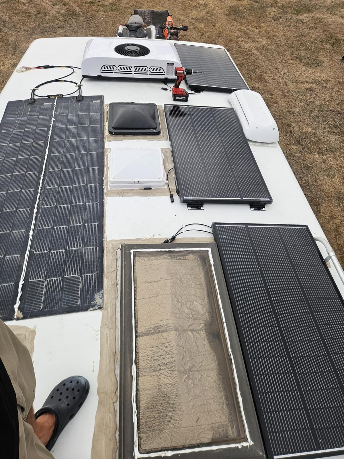 10000 BTU 12V DC RV Air Conditioner - Battery Powered, Low Power Consumption, Ultra Quiet & Fast Cooling Upgraded Rooftop AC Unit with APP Remote for Camper Van and Truck (Cooling Only) customer photo 1