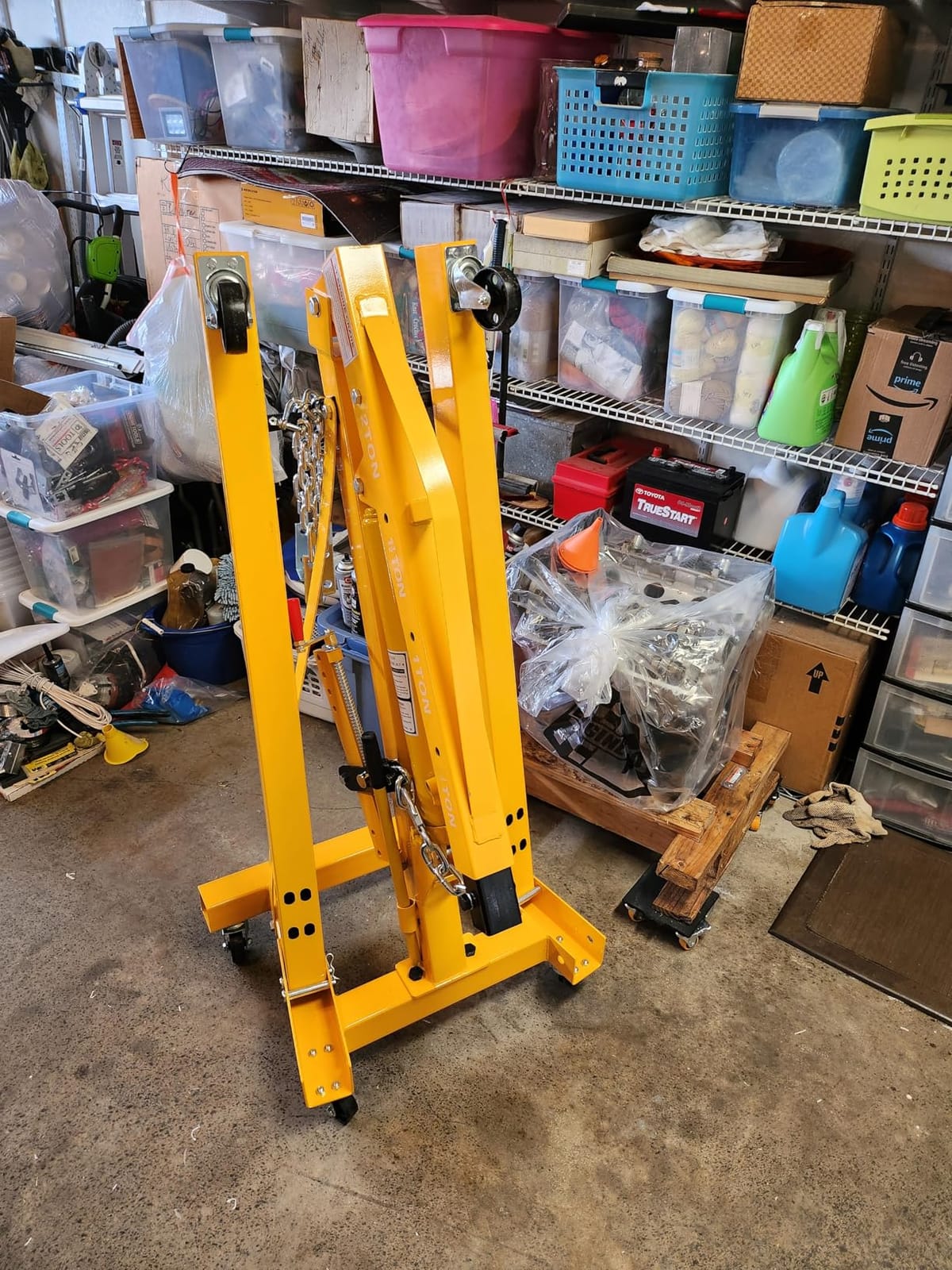 GarveeTech Engine Hoist with Lever, 2 T 4000 Lbs Heavy Duty Folding Cherry Picker Engine Lift Hydraulic Tilting Engine Shop Crane with 6 Iron Caster Wheels Telescopic Boom Hitch, Yellow customer photo 1