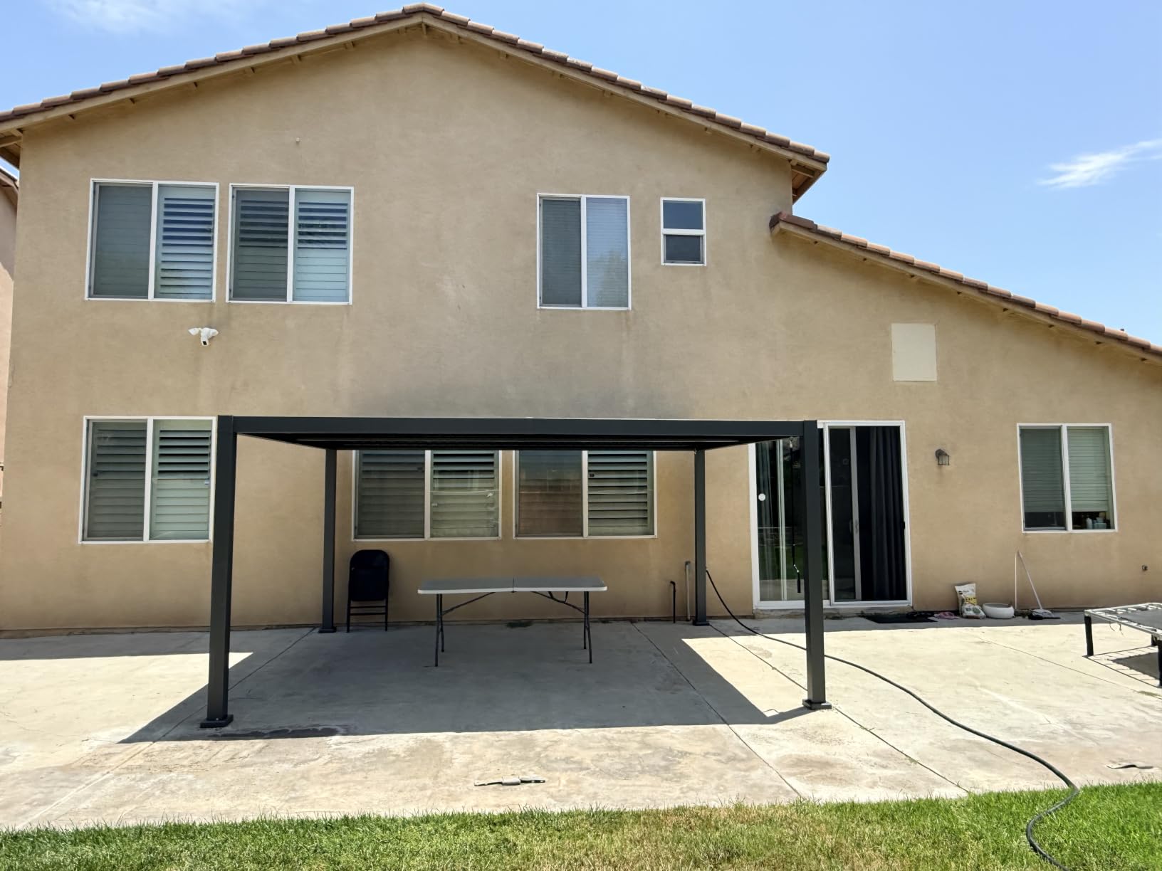 10' x 10' Louvered Pergola Aluminum, Outdoor Pergola with Adjustable Louvered Roof, Reinforced Aluminum Frame, Integrated Drainage System, for Patio, Deck, Woodgrain customer photo 1