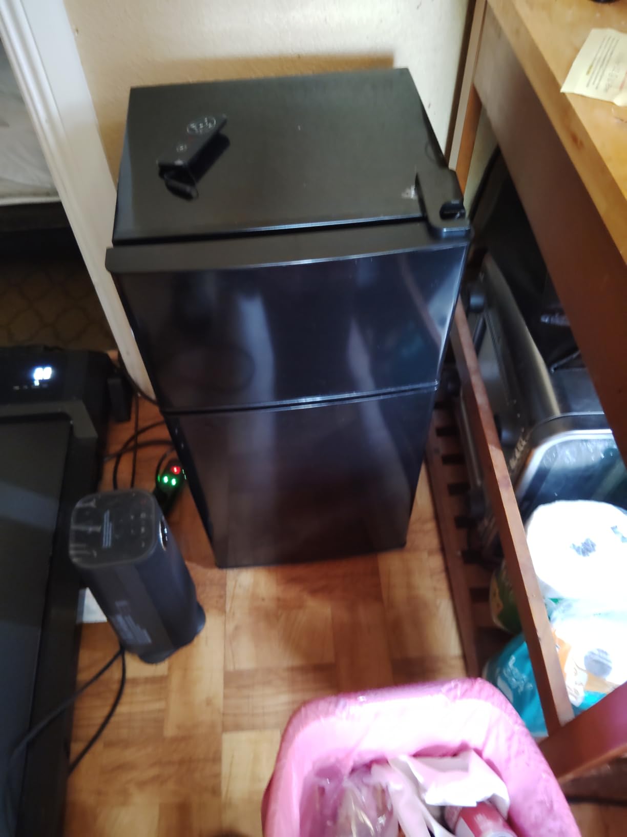 DEMULLER 45L Mini Fridge with Top Freezer Small Refrigerator with Two Door & 7 Temperature Settings & 2 Remoable Shelves Ideal for Kitchen Office Apt Dark Gray customer photo 2