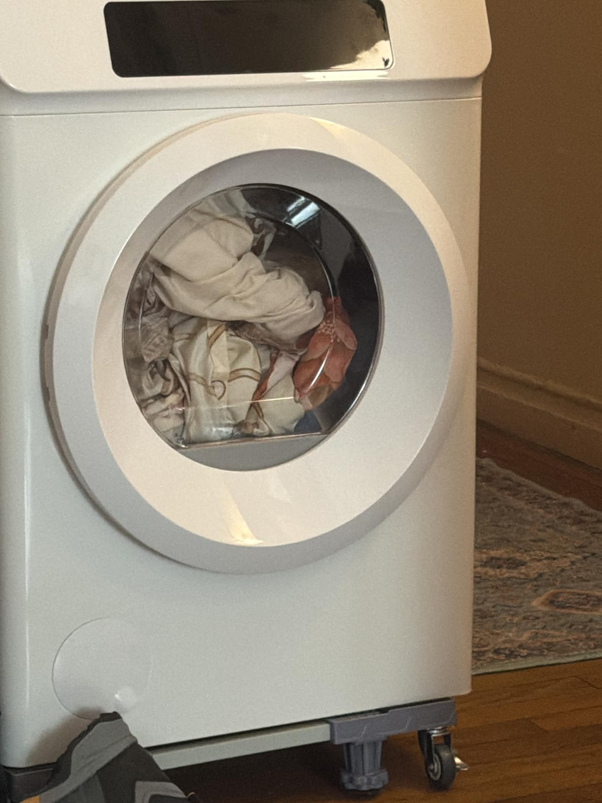 Auertech 2.6 CU. FT. Portable Dryers for Laundry, Compact Clothes Dryer with Stainless Steel Tub, 1400W Dryer Machine, Electric Dryer with Control Knob for Apartment, Dorm, RV, White customer photo 1