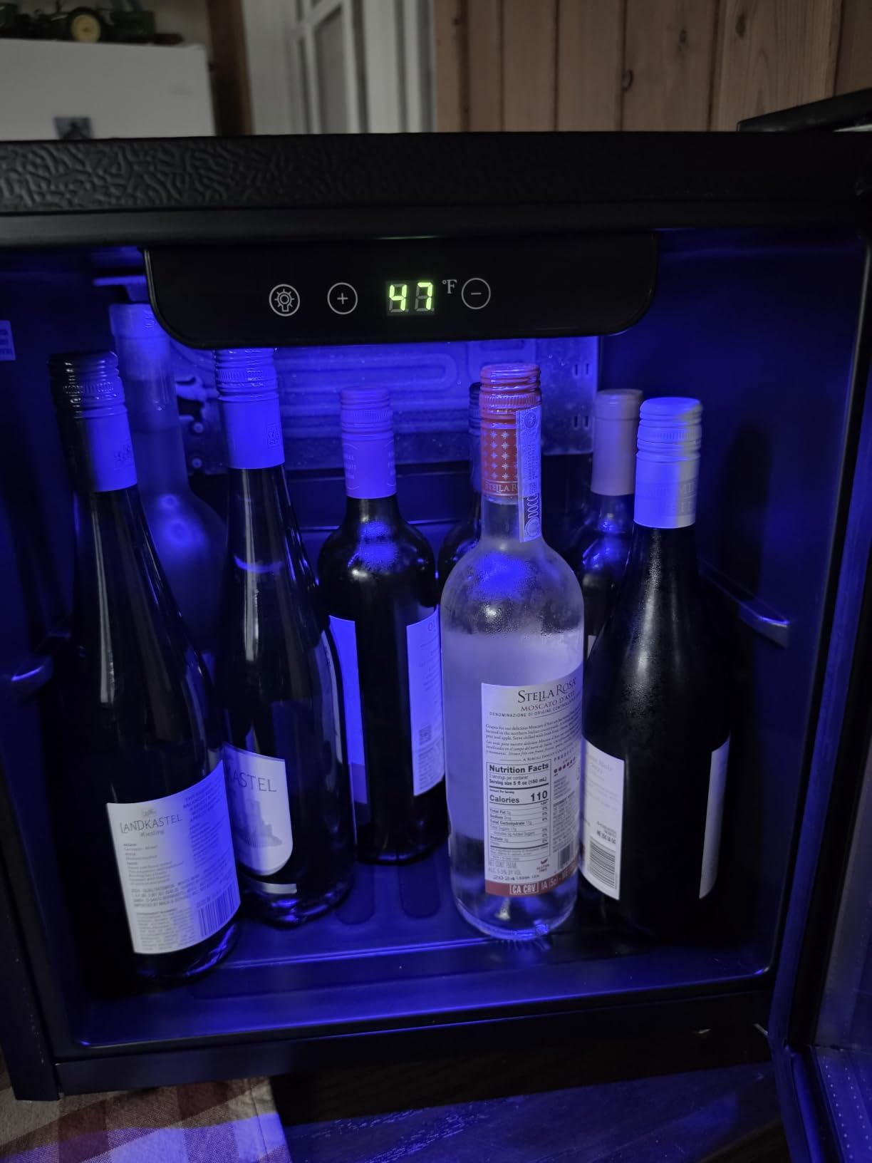 Antarctic Star Wine Cooler Beverage Refrigerator Mini Fridge 4.4 cu.ft | 36 Bottle Capacity, Clear Glass Door Quiet Adjust Temperature Freestanding Cellar for Beer Soda Bar customer photo 1
