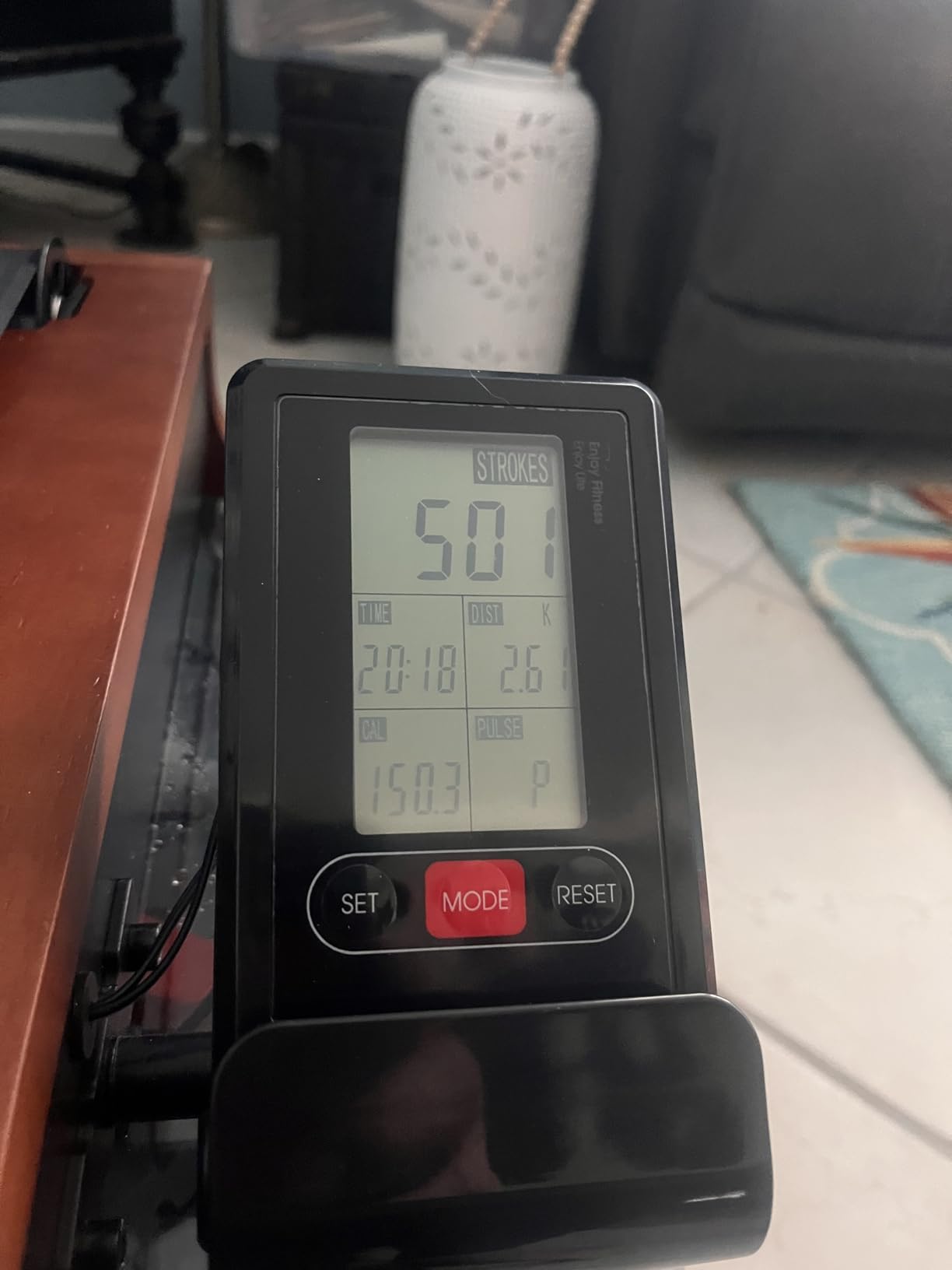 JOROTO Water Rowing Machines for Home, Foldable Rowing Machine with 400LBS Weight Capacity, Dedicated Monitor & Bluetooth APP, Large Water Tank & Comfortable Seat for Immersive Water Rower customer photo 2