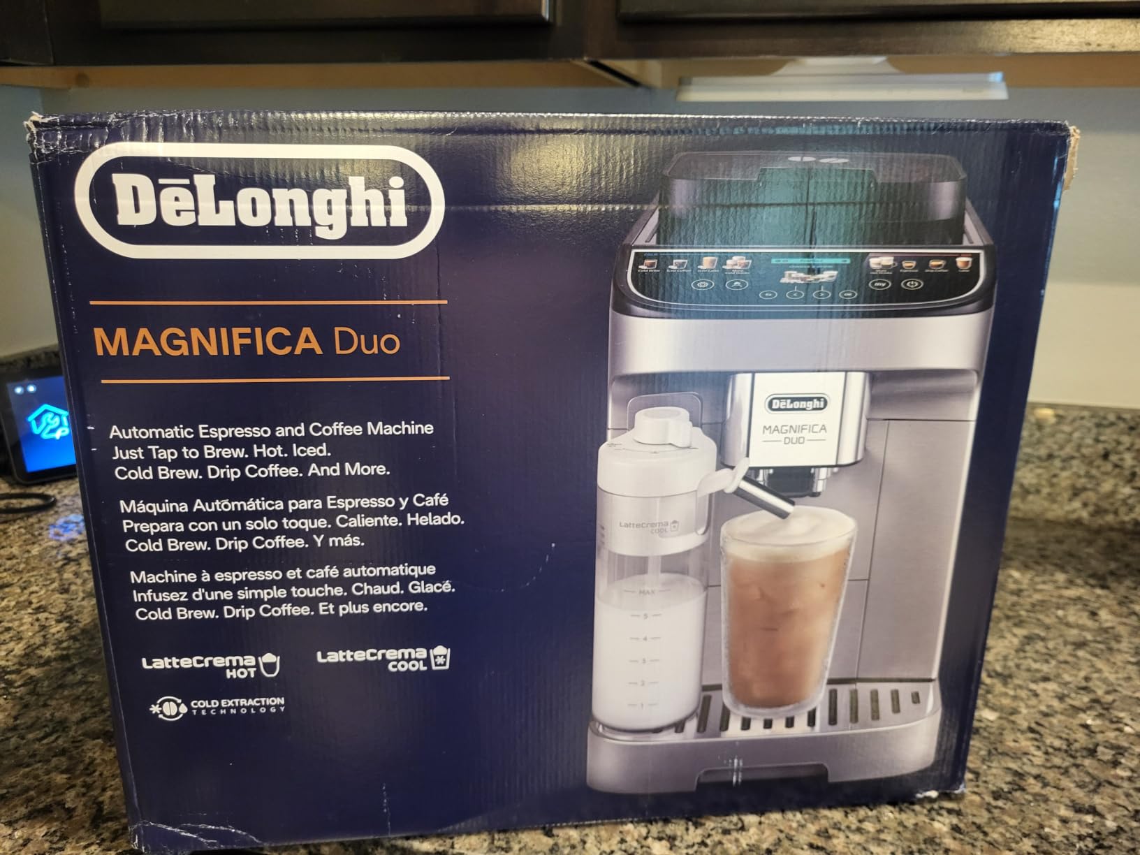 De'Longhi Magnifica Duo Automatic Espresso Machine, Milk Frother, Silver | 20 One-Touch Recipes, Hot & Cold Milk Frother, Built-In Grinder, Touchscreen Display customer photo 2
