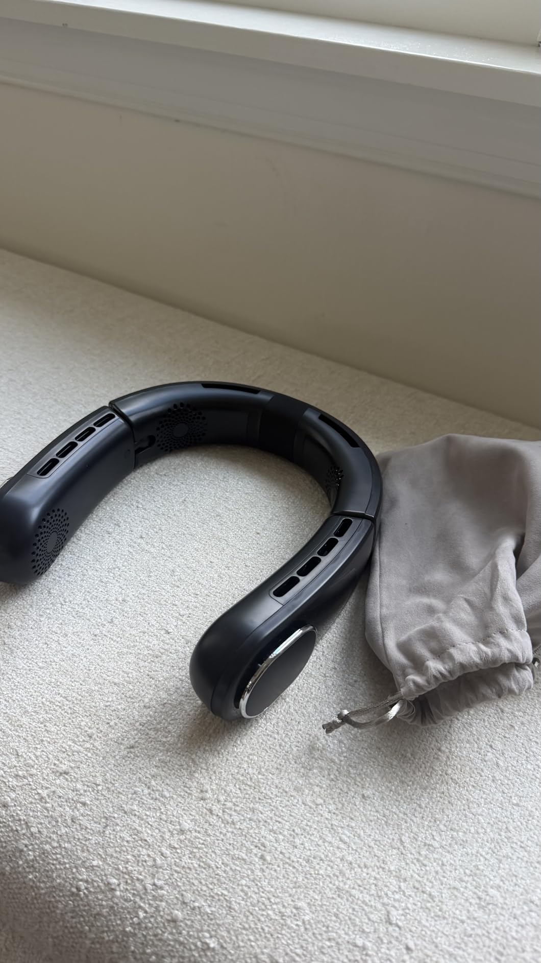 ChillGo 5th Gen Neck Fan with Dual Motors, Adjustable Airvents Fan customer photo 1