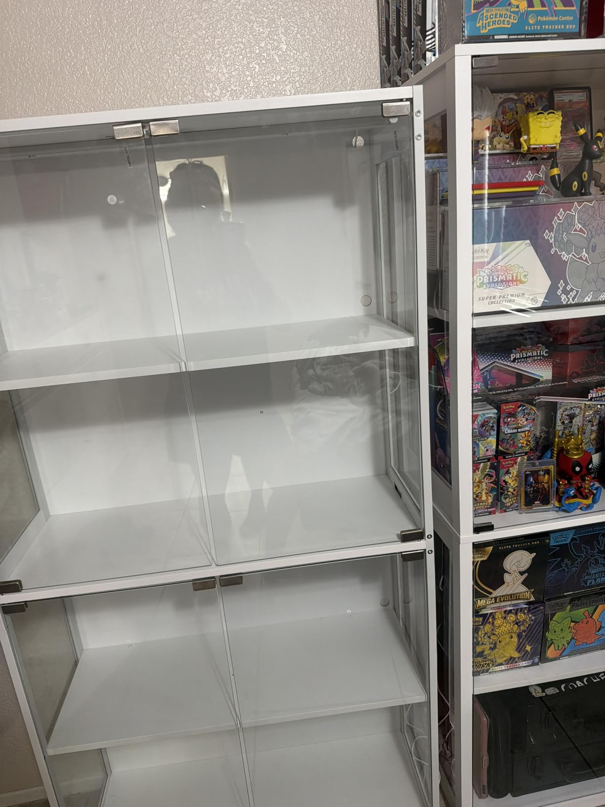 knoworld Display Cabinet with Glass Doors, 63