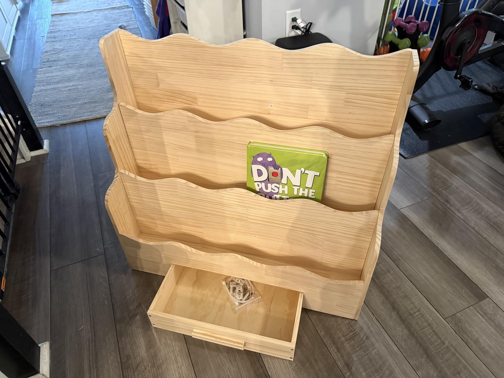 3-Tier Montessori Scalloped Kids Bookshelf with Drawer | 29.6