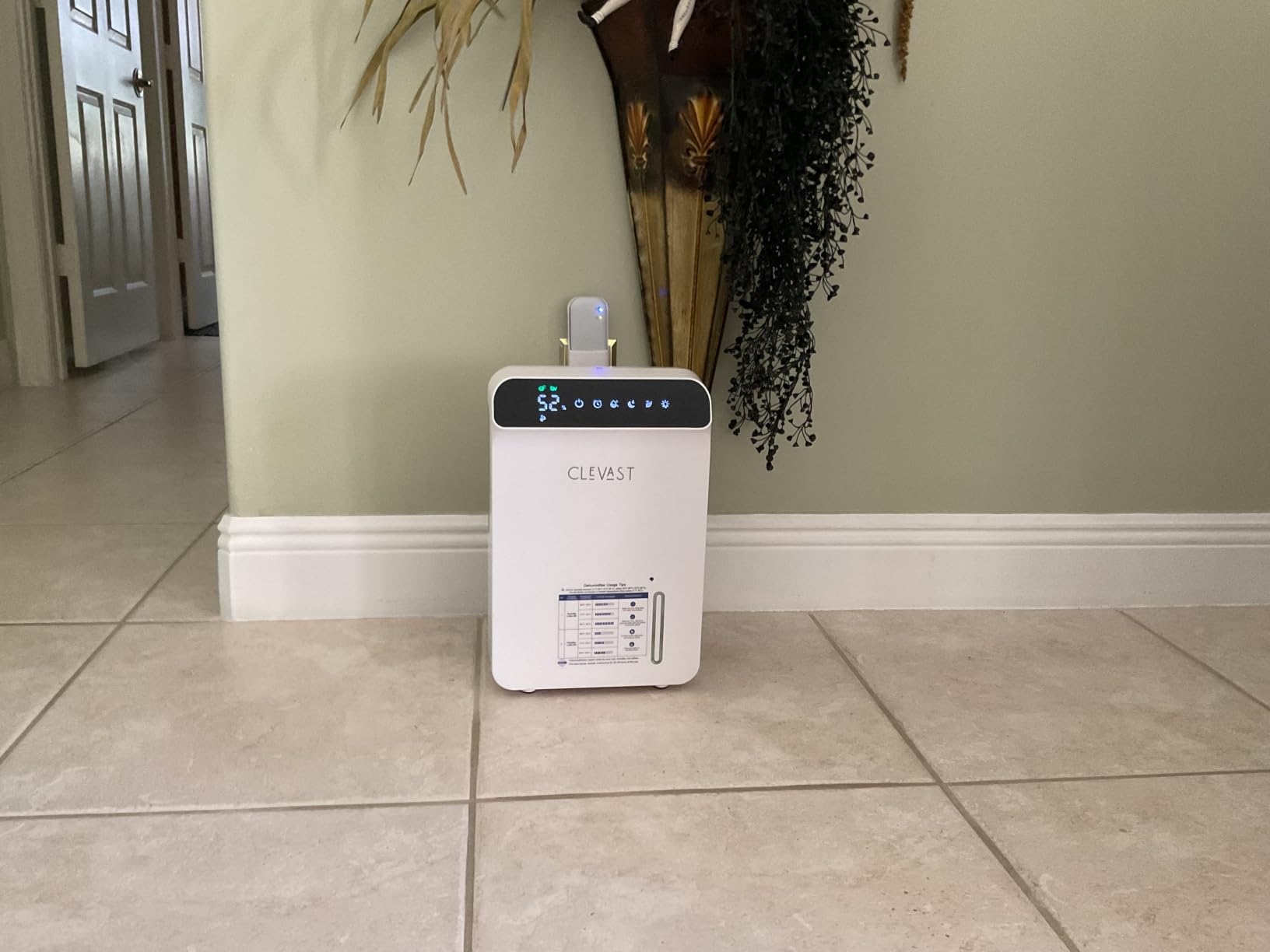 CLEVAST Small Dehumidifier for Bathroom, Bedroom, Quiet Operation, Portable customer photo 2