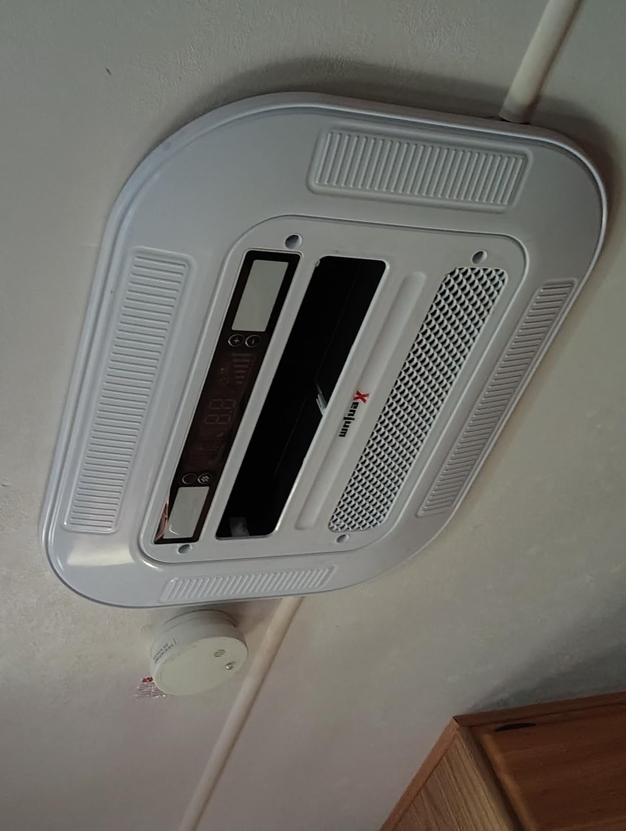 12V RV Air Conditioner, 11000BTU ONLY-43LBS Low-Profile Camper AC Unit, Ultra-Low Energy Use, 12 Volt DC Battery Powered Quiet AC for Off-Grid Camping, RVs, Vans, Trucks, Trailers (w/o heater) customer photo 2