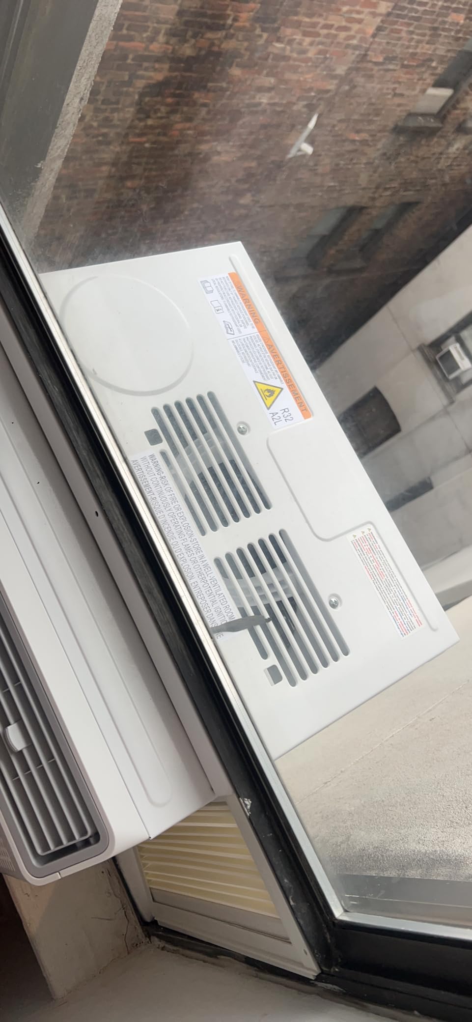 DELLA 6000 BTU AC Unit with Energy Saving Window Air Conditioner, WIFI Smart Controls, GEO Location, Work with Alexa, Cools Up to 250 Sq. Ft, Easy Install, Reusable Filter, Remote, Dehumidifier, Fan customer photo 2