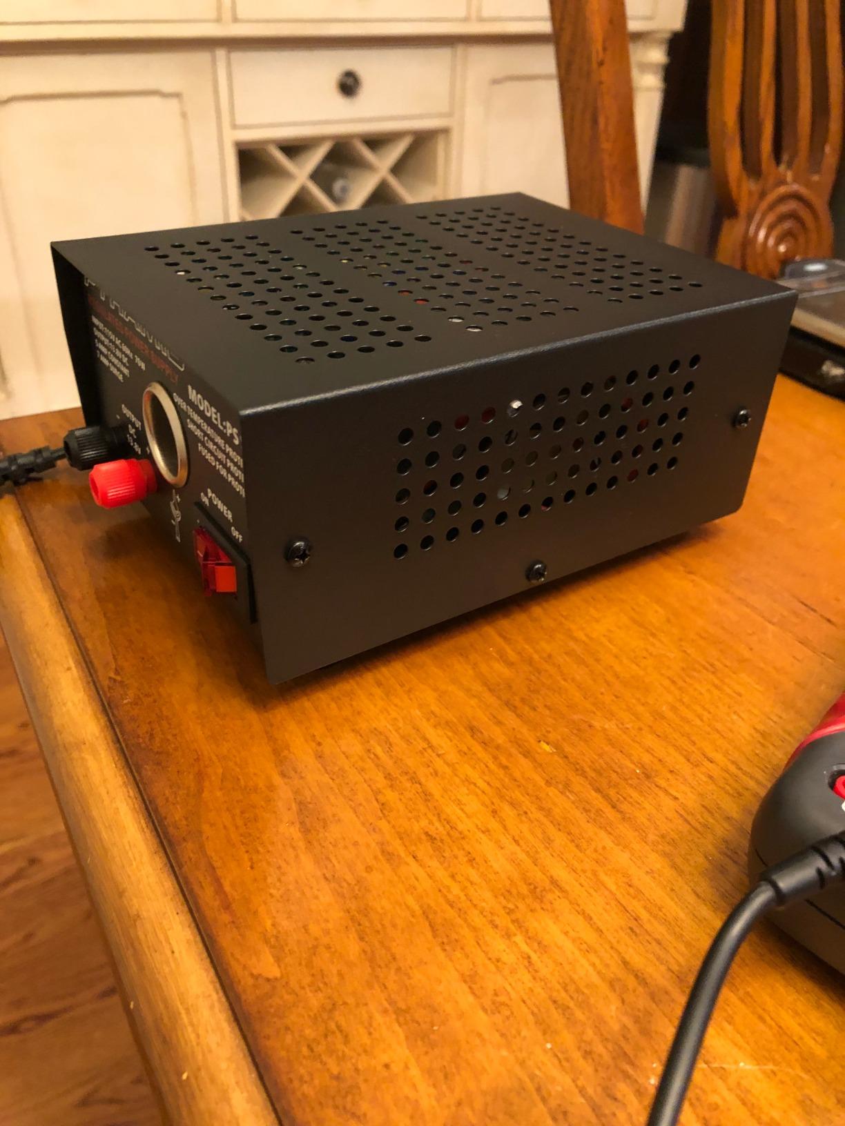 Pyramid PS9KX Universal Compact Bench Power Supply-5 Amp Linear Regulated Home Lab Benchtop Converter w/ 13.8 Volt DC 115V AC 70 Watt Input, Screw Type Terminal, 12V Car Cigarette Lighter customer photo 1