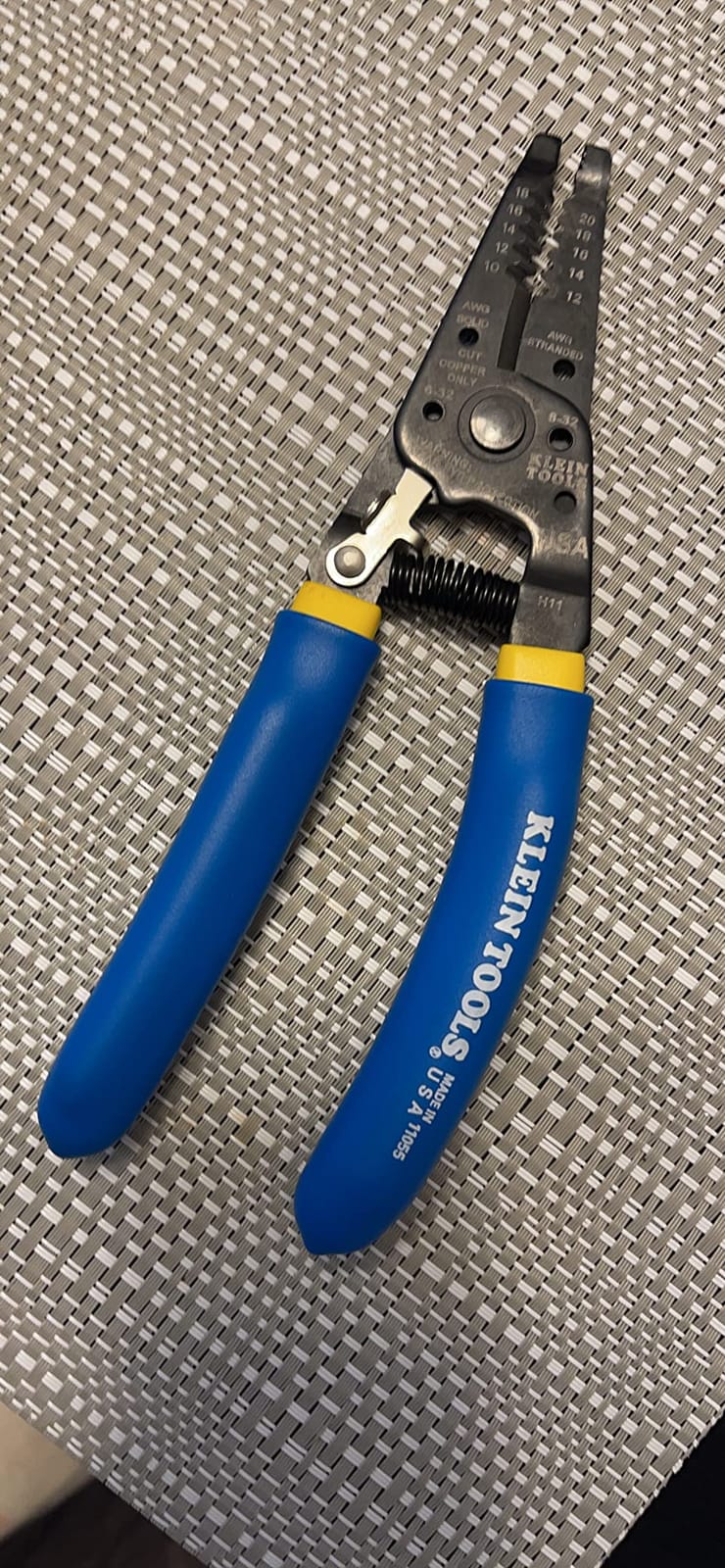 Klein Tools 11055EP Wire Cutter and Stripper, Made in USA, Stranded and Solid Wire Cutter, Cuts Copper customer photo 1