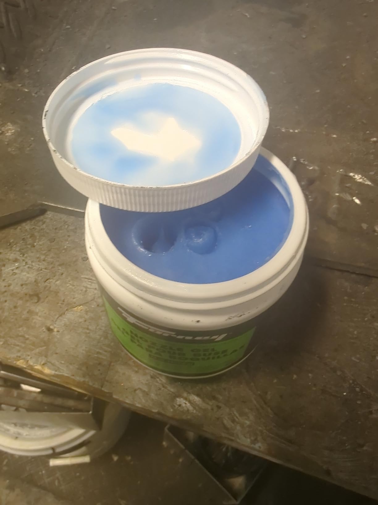 Forney 37031 Nozzle Gel For Mig Welding, 16-Ounce , White customer photo 1