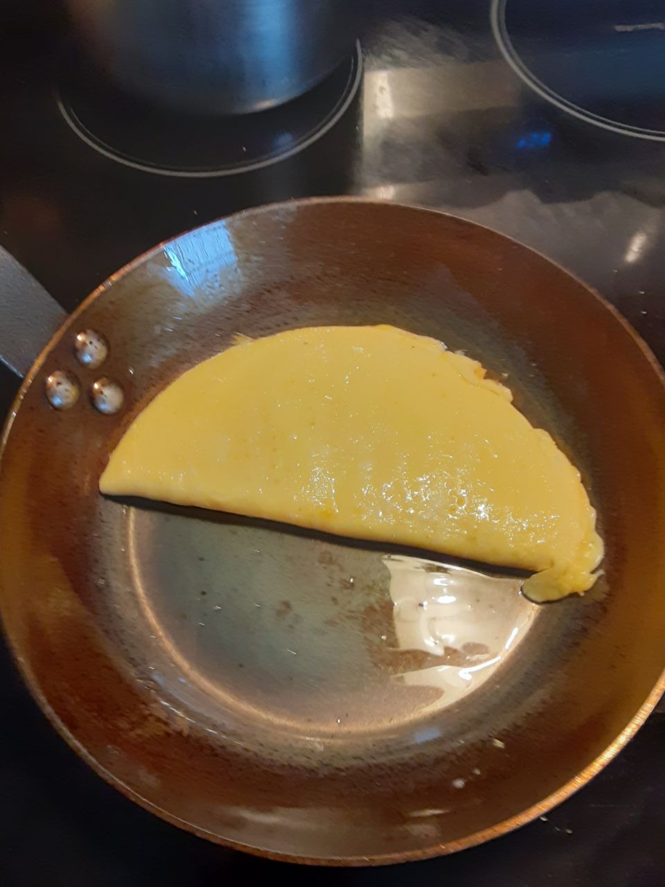 DE BUYER 5110.20 Carbone Plus Heavy Quality Steel Round Lyonnaise Frying Pan, 20 cm Diameter customer photo 1