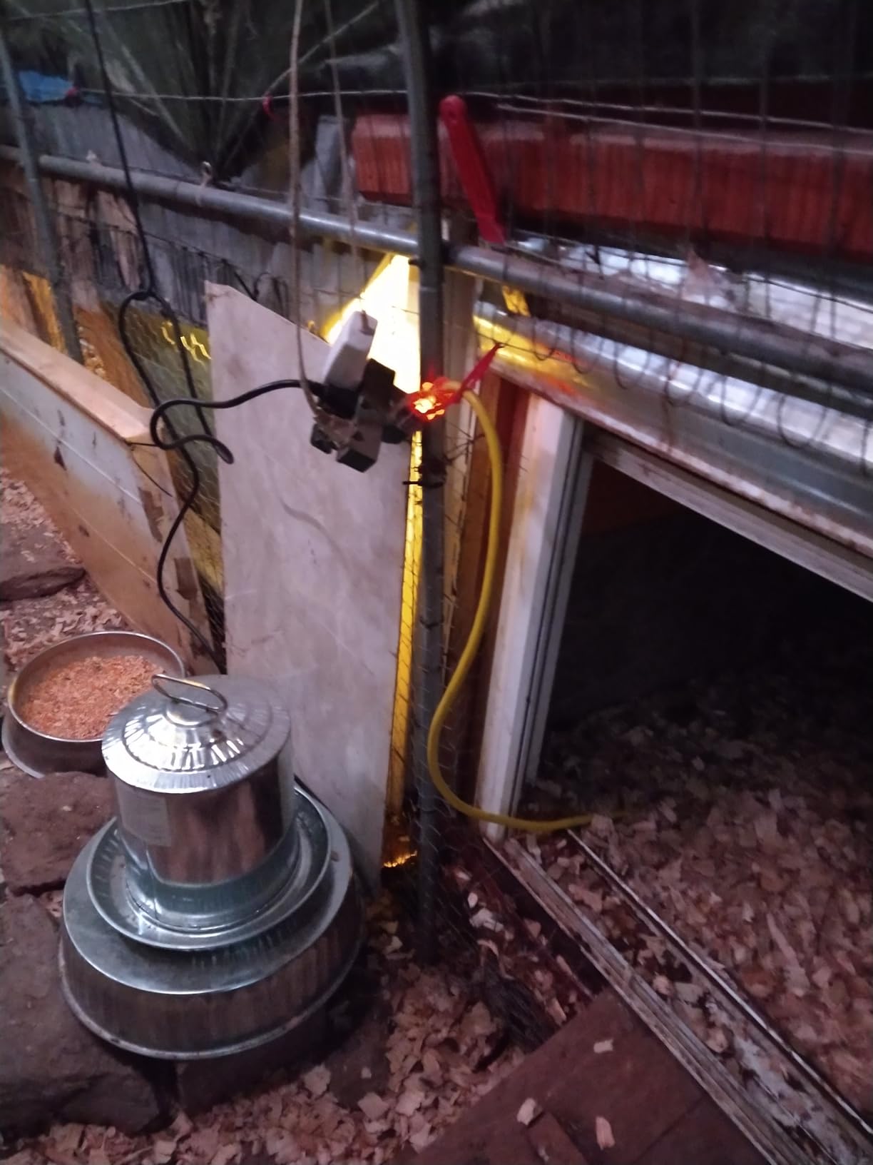 Farm Innovators 125 Watt Heated Base for Double Wall Metal Poultry Founts with 35 Degrees Fahrenheit Temperature and Below, Metallic | For outdoor use with double wall metal founts, prevents water from freezing in temperatures as low as 10° F (-12° C) customer photo 2