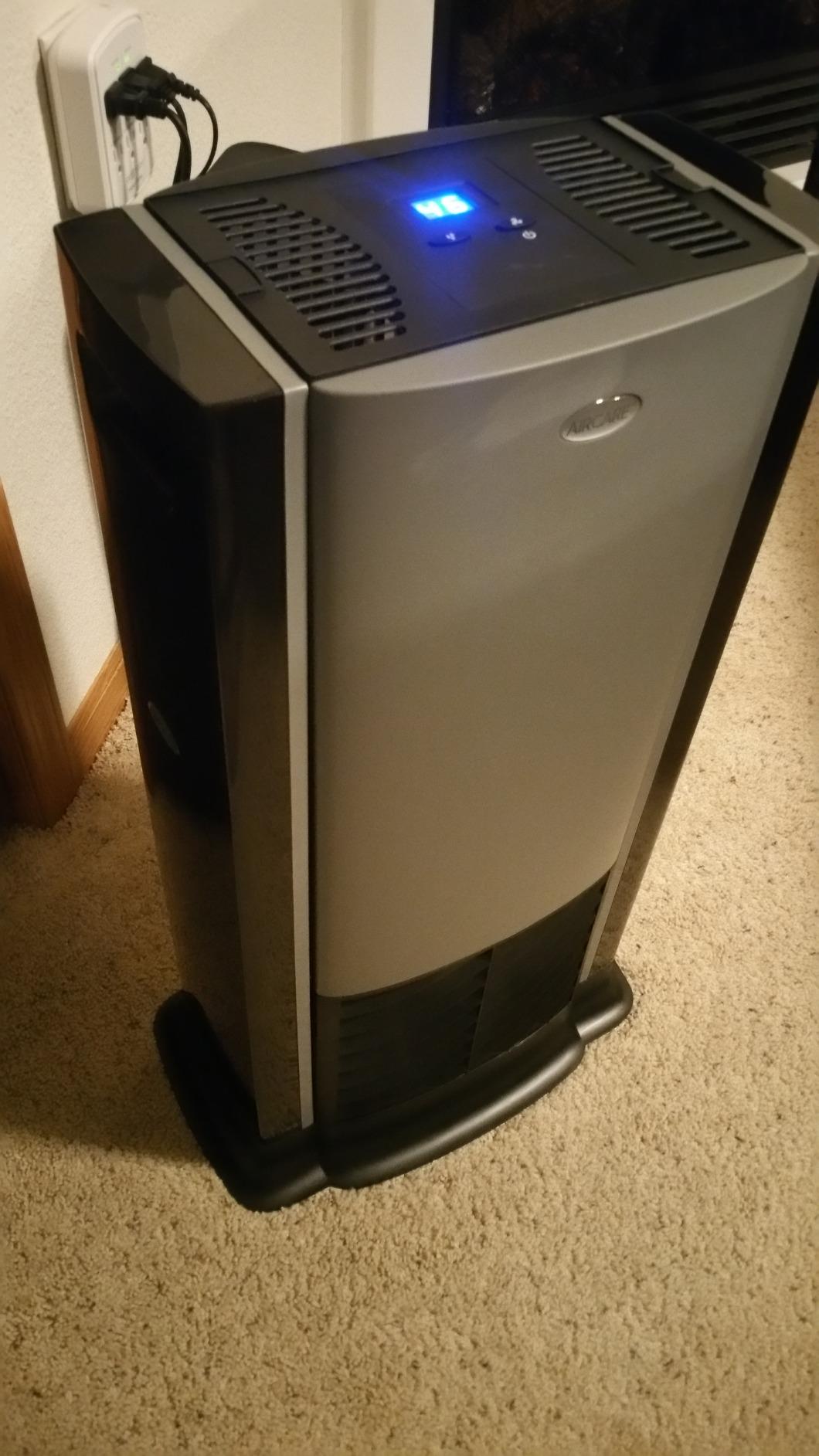 AIRCARE D-Series Small Home/Large Room Humidifier (1,200 sq ft, Black) customer photo 2