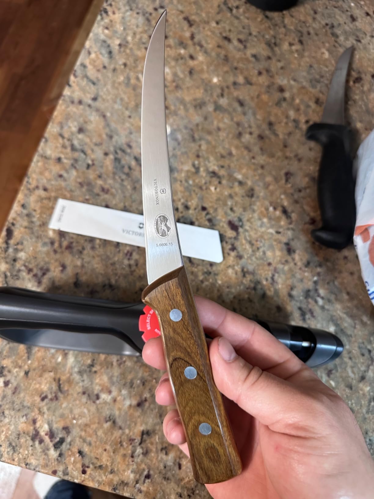 Victorinox Wood 6