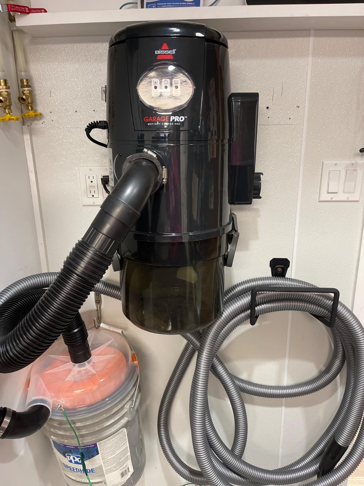 Bissell Garage Pro Wall-Mounted Wet Dry Vacuum/Blower, 18P03 customer photo 2