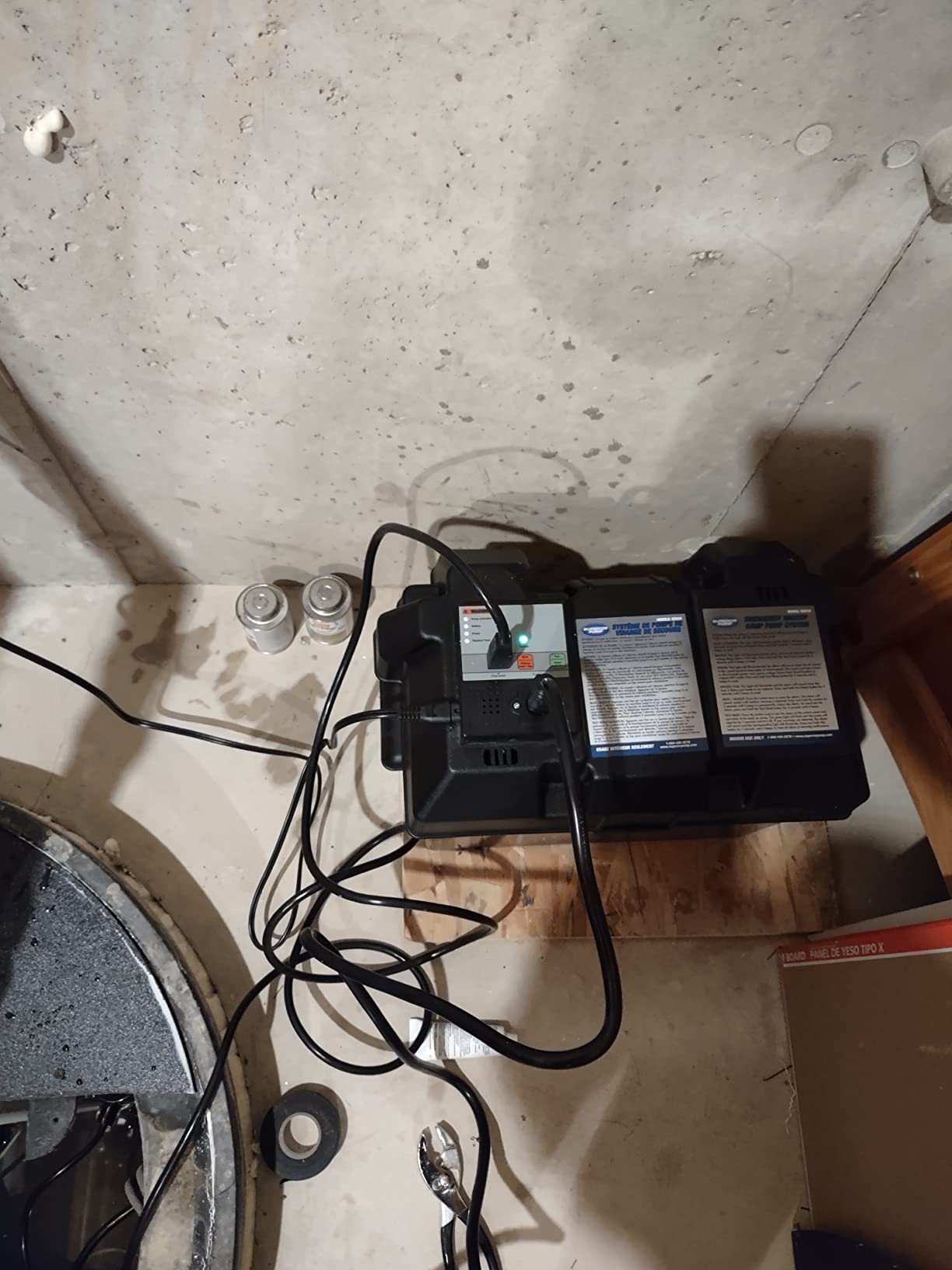 Superior Pump 92910 12V Battery Back Up Submersible Sump Pump with Vertical Switch customer photo 1