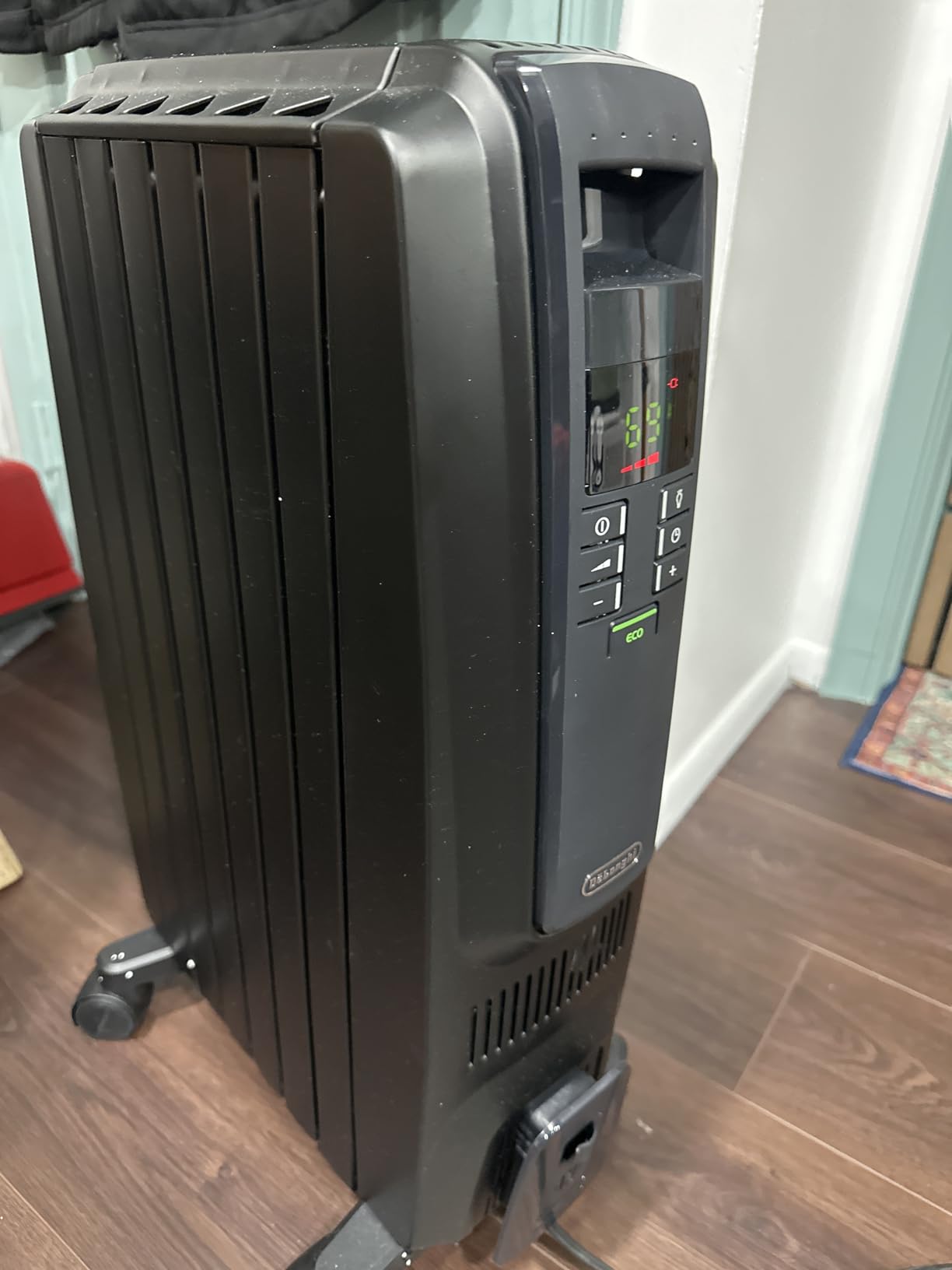 De'Longhi Dragon Digital Oil Filled Radiator Heater, 1500W Electric Space Heater for indoor use, programmable timer, Energy Saving, full room heater with safety features TRD40615E customer photo 1