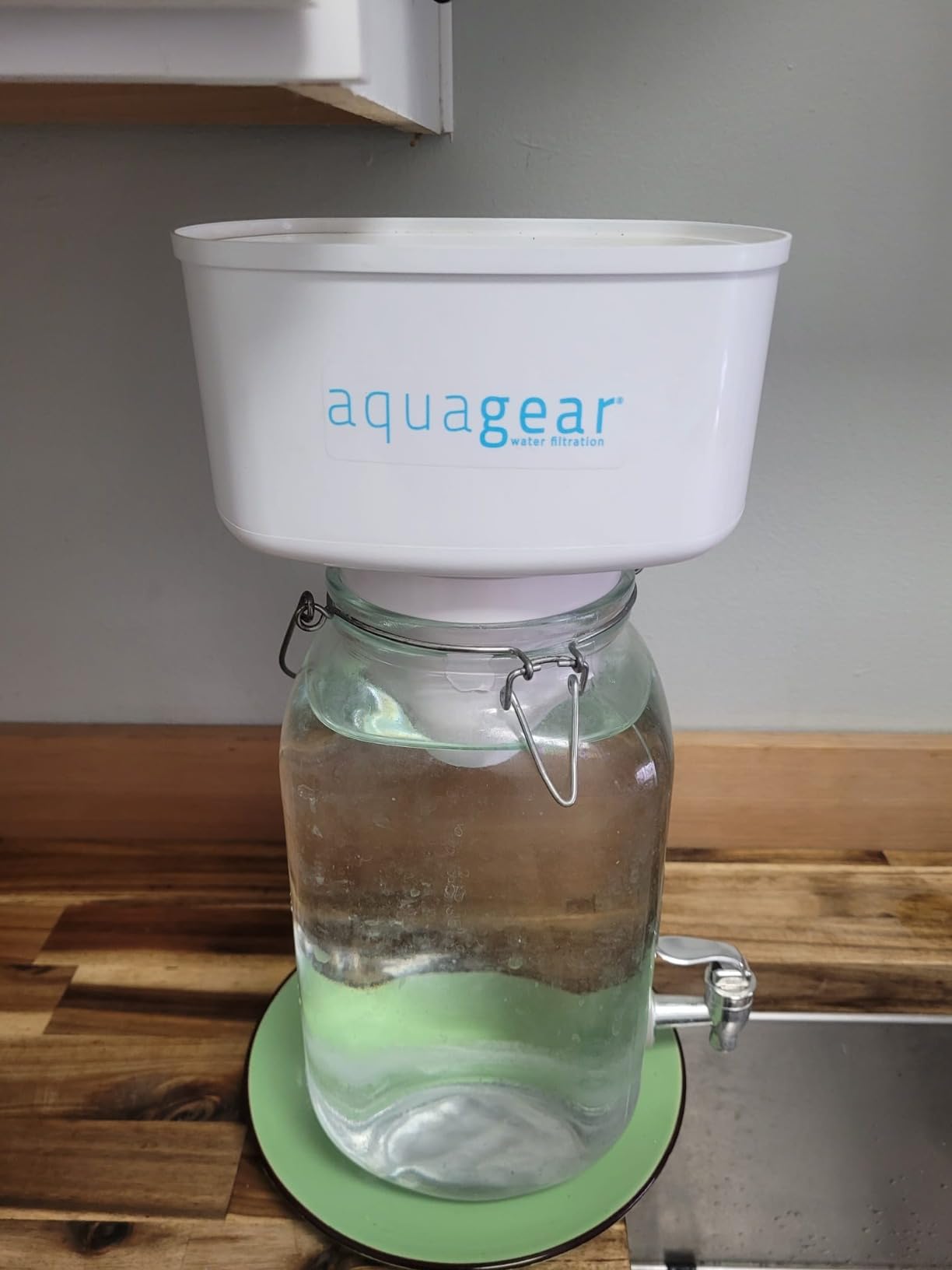 Aquagear Water Filter Pitcher - Lead, Chlorine, PFOA/PFOS, Microplastics Filter, 10 Cup, 120 Gallon Filter Life - Filter Media Made in USA customer photo 1