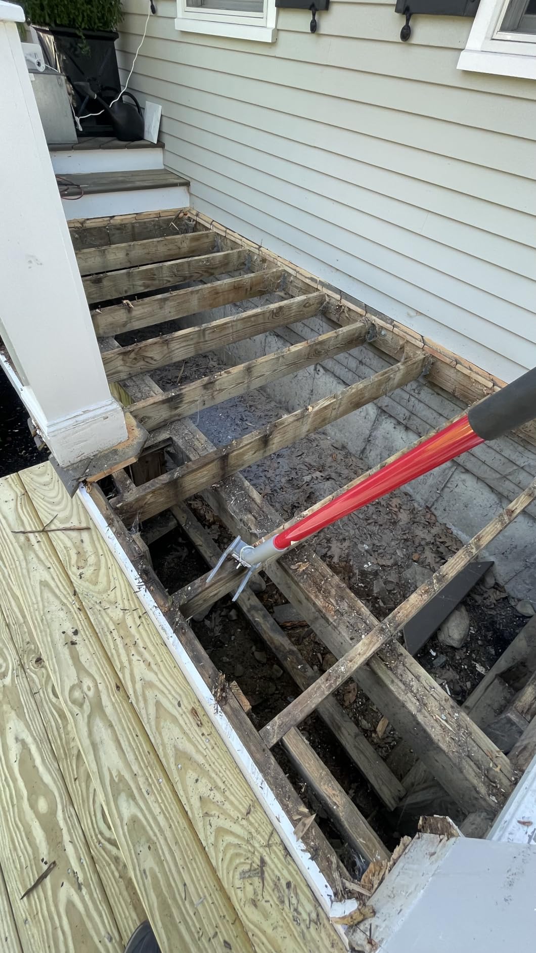 The Original Deck Wrecker Deck Board Removal Tool. Heavy-Duty Professional-Grade Pry Bar Engineered for Power & Efficiency. Trusted by Professionals for Their Toughest Jobs customer photo 2