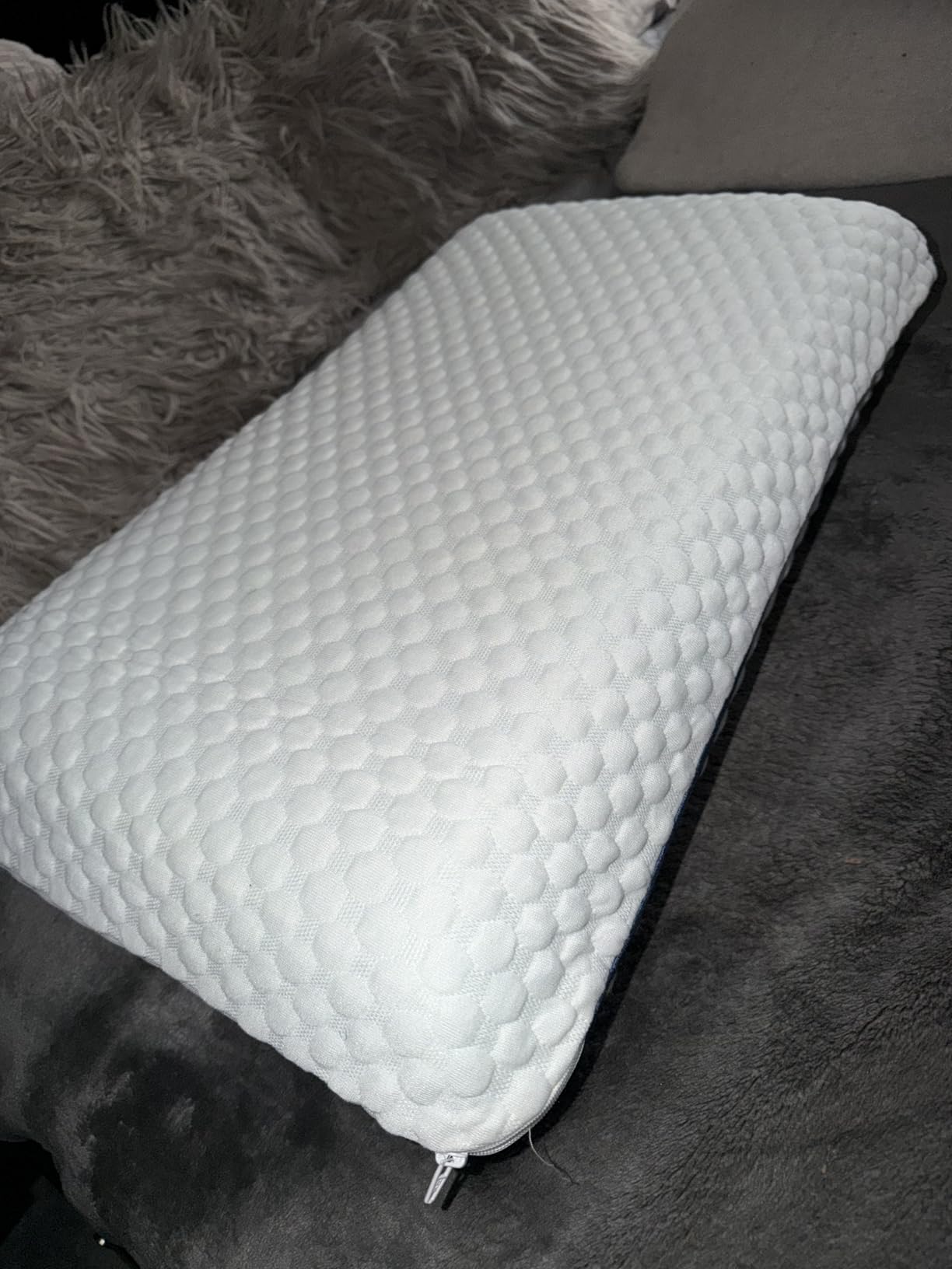 Weekender Cooling Gel Memory Foam Pillow for Sleeping – Standard Size, Ventilated Cooling Pillow for Side & Back Sleepers, Neck & Shoulder Support, Medium Firm, Washable Cover customer photo 1