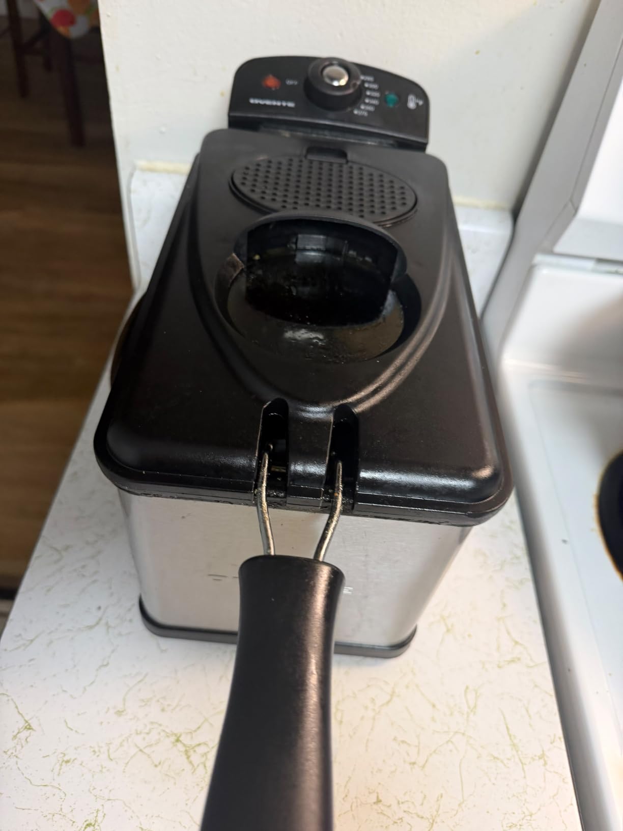 OVENTE Electric Deep Fryer, 2L Capacity, 1500W, Silver FDM2201BR customer photo 2