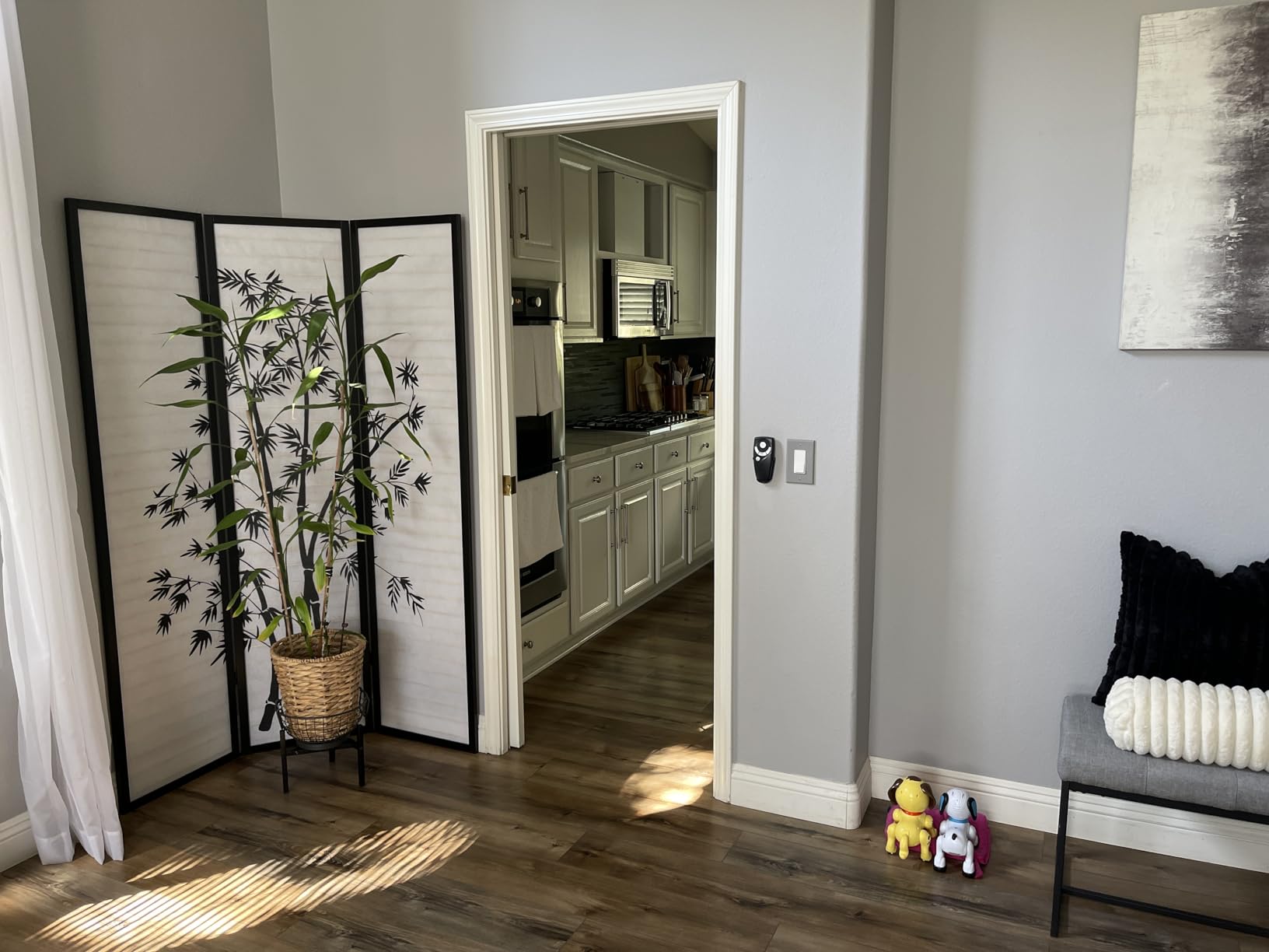Roundhill Bamboo Print 4-Panel Framed Room Screen/Divider, black customer photo 2