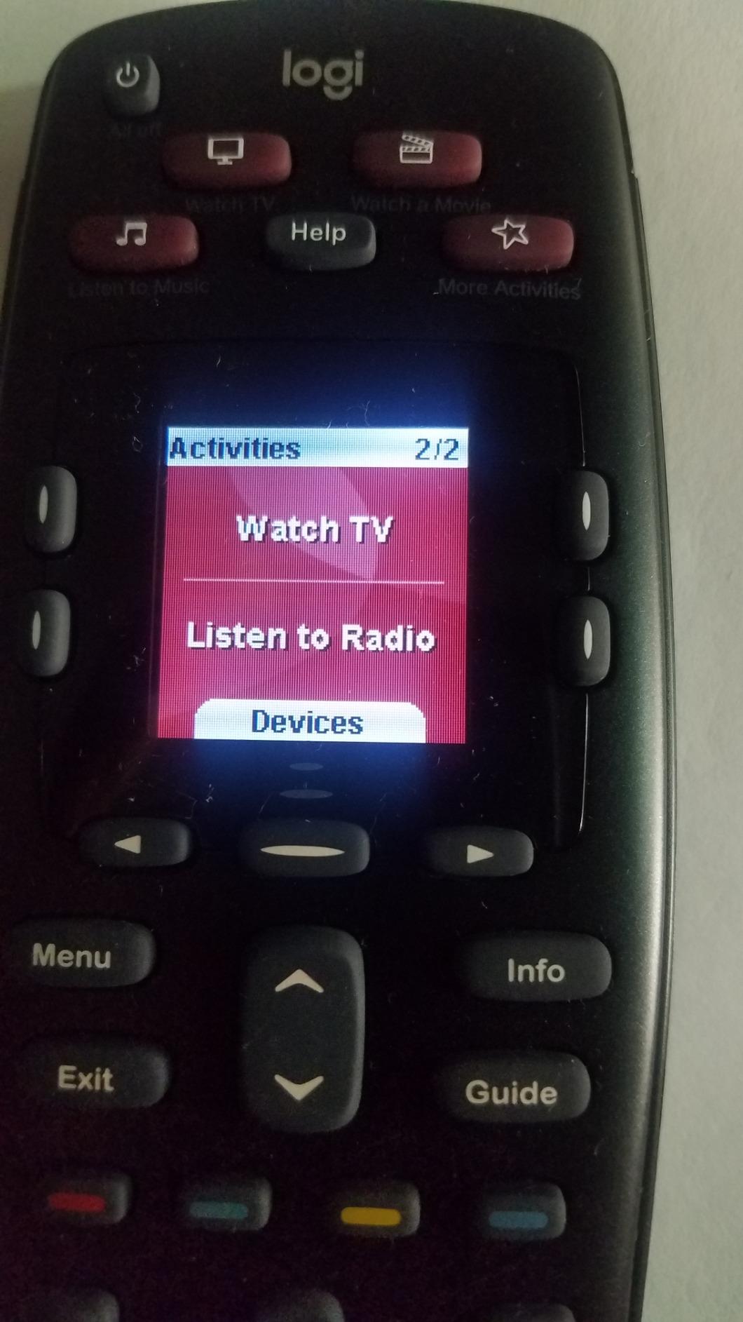 Logitech Harmony 665 Advanced Remote Control customer photo 2
