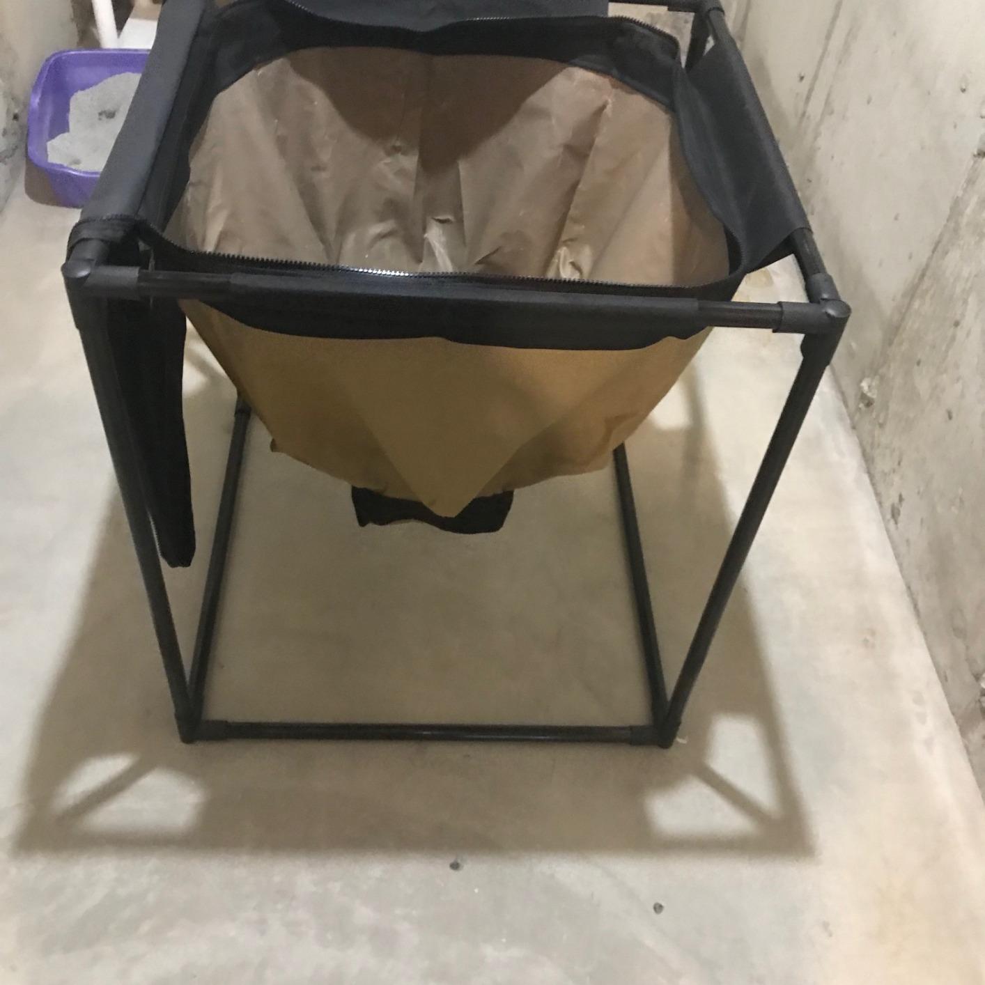 Urban Worm Bag Worm Composting Bin Version 2 - Easy Harvest with Fully Removable Zipper-Free Bottom customer photo 1