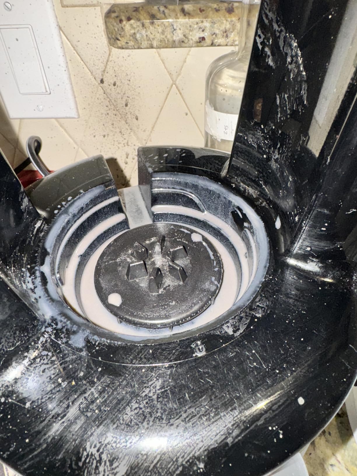 Pado Ozen 500 Vacuum Blender, Countertop Kitchen Blender for Nutrient Dense Smoothie Blends That Don't Separate, Plus Extra Vacuum Storage Container-Silver customer photo 1