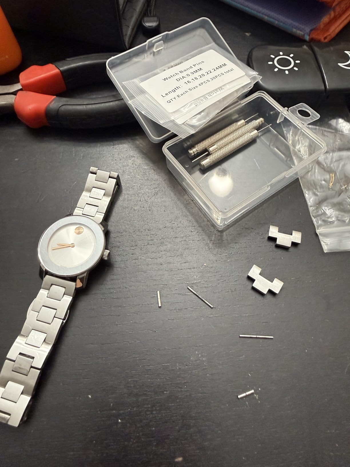 EFIXTK Watch Link Removal Kit, Watch Band Tool for Watch Bracelet Resizing,Adjustment -Watch Strap Pins Repair,Fixing,Replacement Set with 20 Spring Bars,20 Watch Cotter Pins customer photo 1