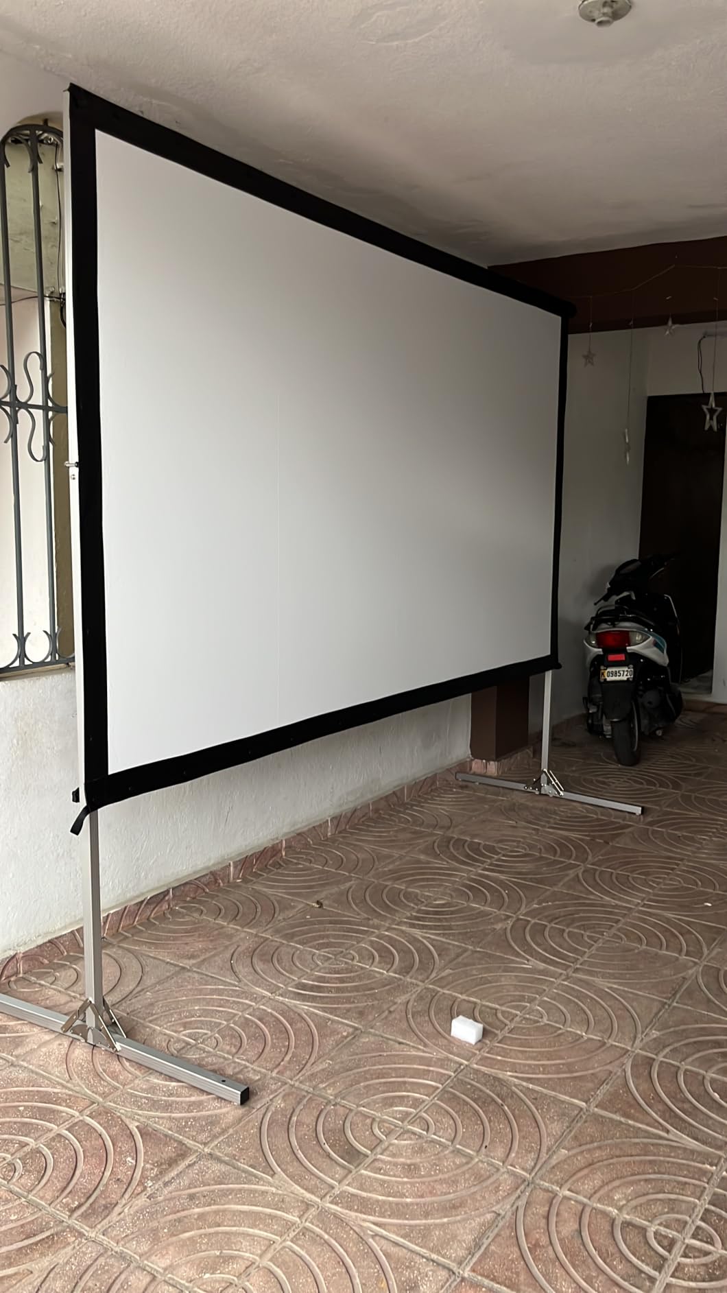 Projector Screen 135 inch,Projector Screen Outdoor with 3-Layers PVC | Anti-Light Polyester-Free Projection Screen,Sturdy Aluminum Frame,Easy Setup for 4K HD Meeting Room,Home,Backyard Movie Night customer photo 1