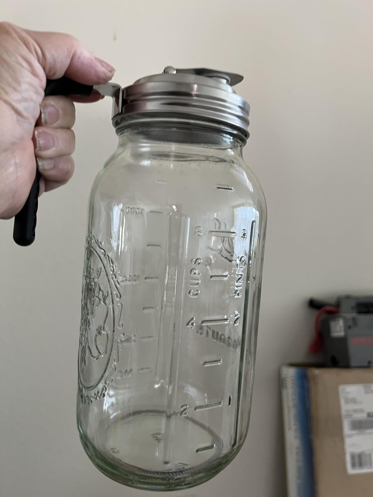 Ball Wide Mouth Clear Glass Canning Quart 32 Oz Mason Jars with Lids, 12 Pack customer photo 1