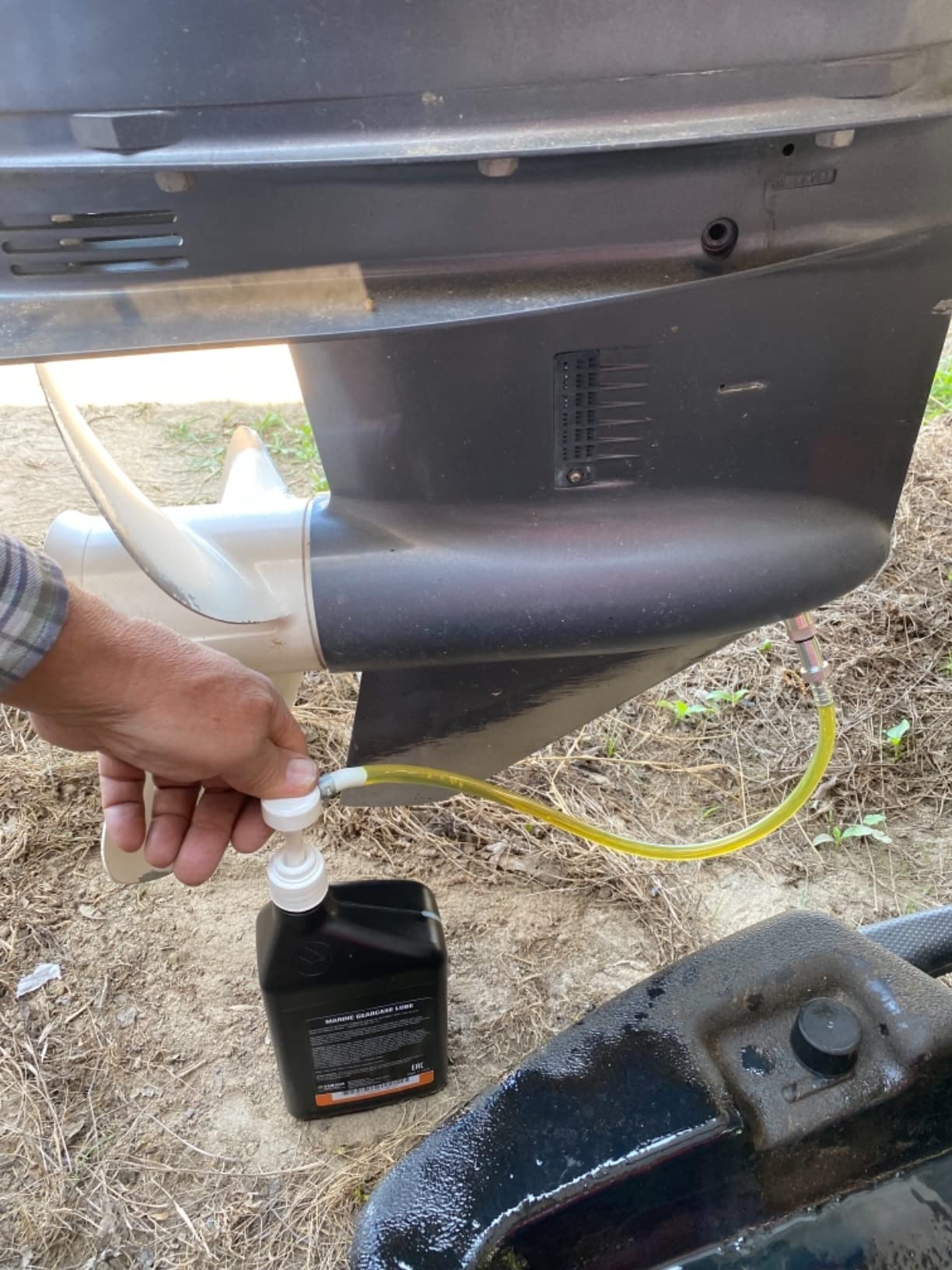Slippery Pete - Lower Unit Gear Oil Pump for Standard Quart Bottles, Includes 3/8 inch Metal Swivel, 8mm and 10mm Adapters Fit Most Marine Boat Outboard Motors (NOT COMPATIBLE WITH VOLVO PENTA) customer photo 2