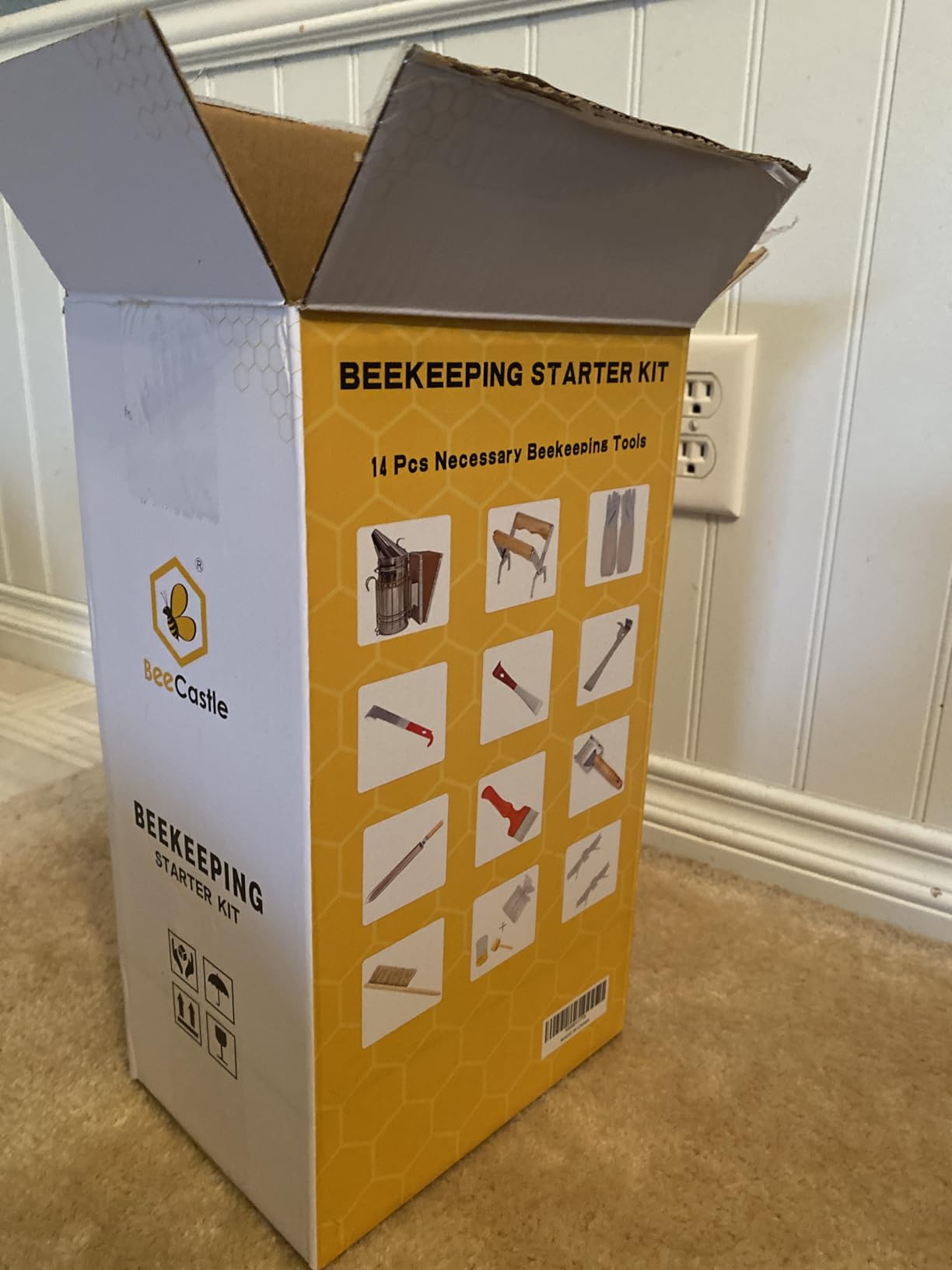 BeeCastle 14 Pcs Beekeeping Tools Starter Kit, Bee Keeping Supplies-All Bee Hive Tools Kit with Organizer Tote and Beekeeping Gloves for Beginners and pro Beekeepers customer photo 2