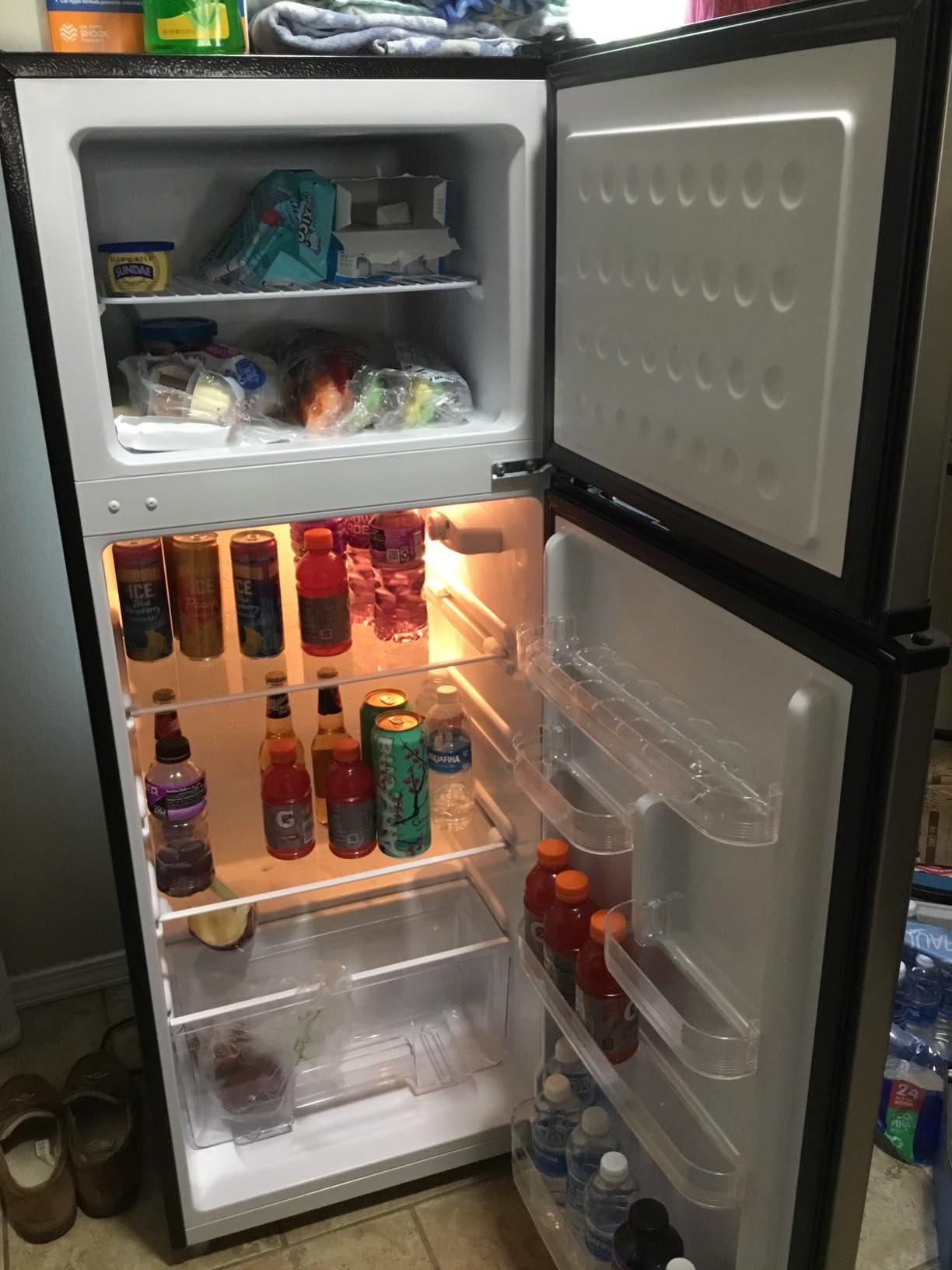 ARCTIC CHEF ACFR725AMZ6COM 2 Door Apartment Size Refrigerator with Freezer, Stainless customer photo 2