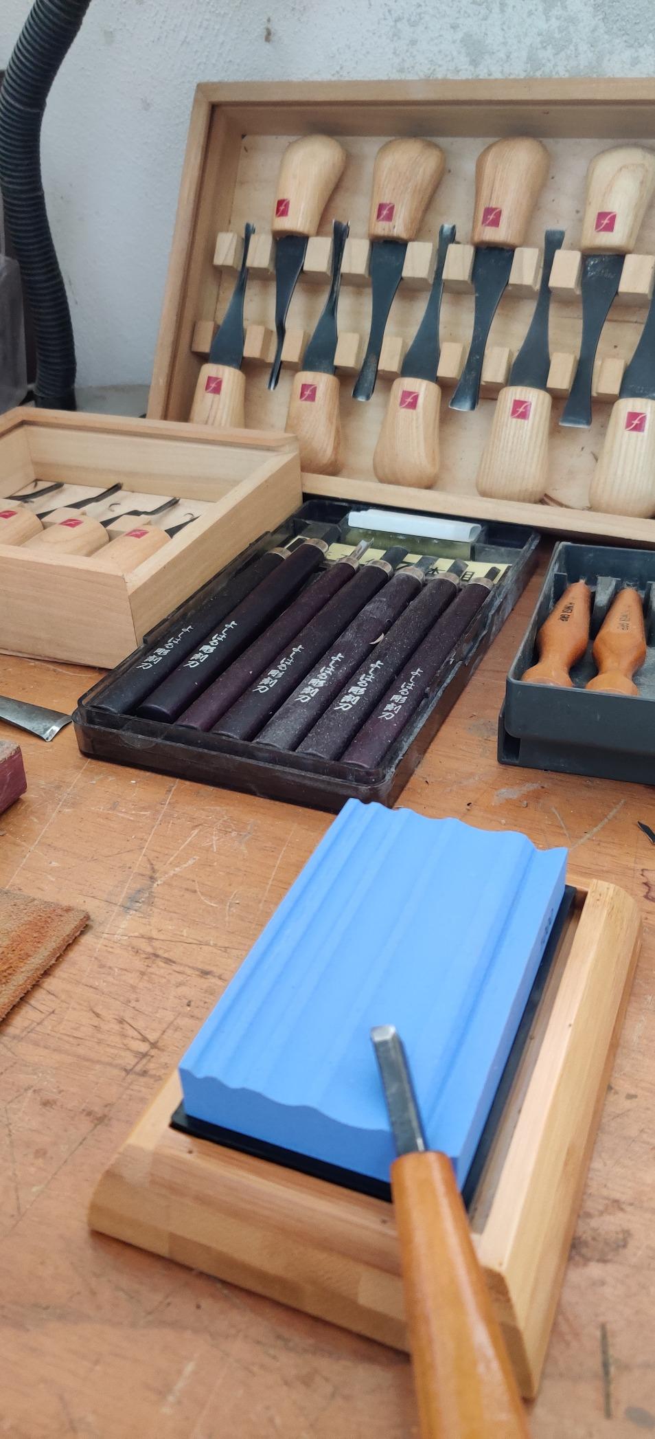 Sharp Pebble Grooved Sharpening Stones for Wood Carving Tools & Gouges customer photo 2