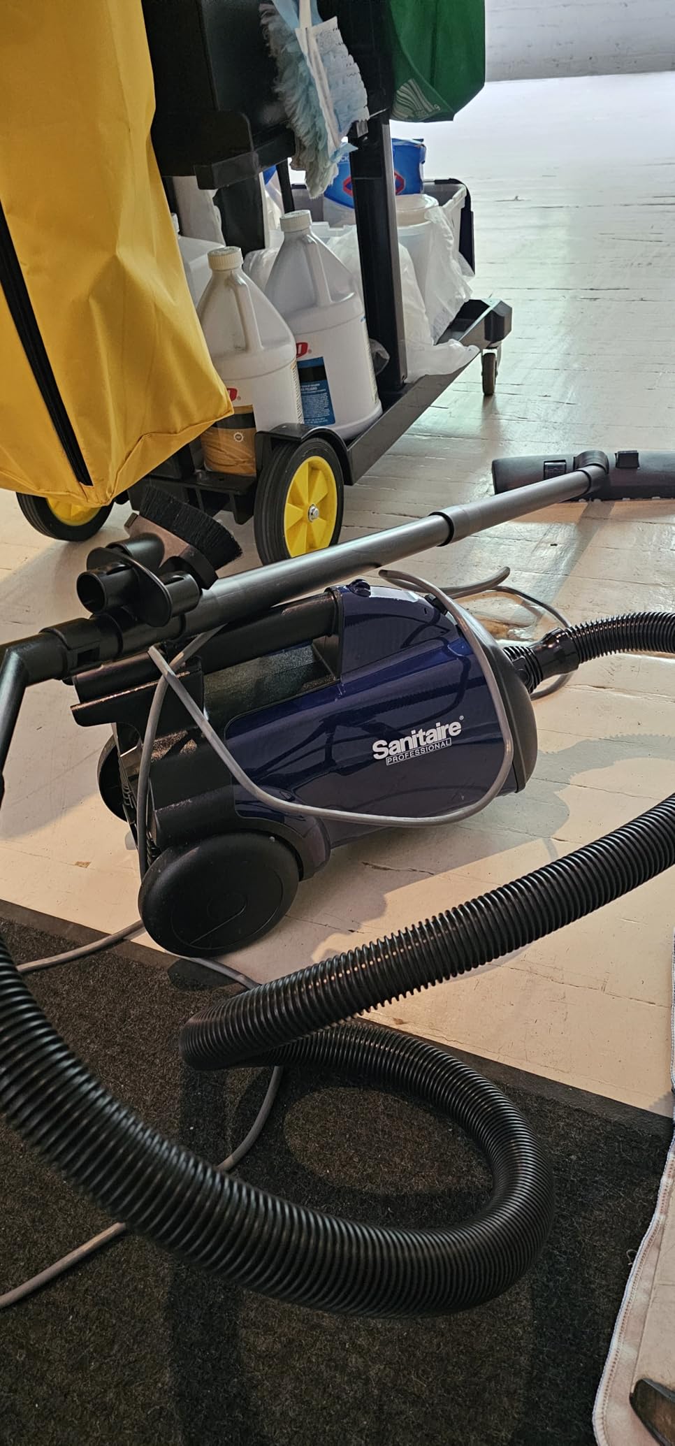 Sanitaire Professional Compact Canister Vacuum Cleaner, SL3681A customer photo 1