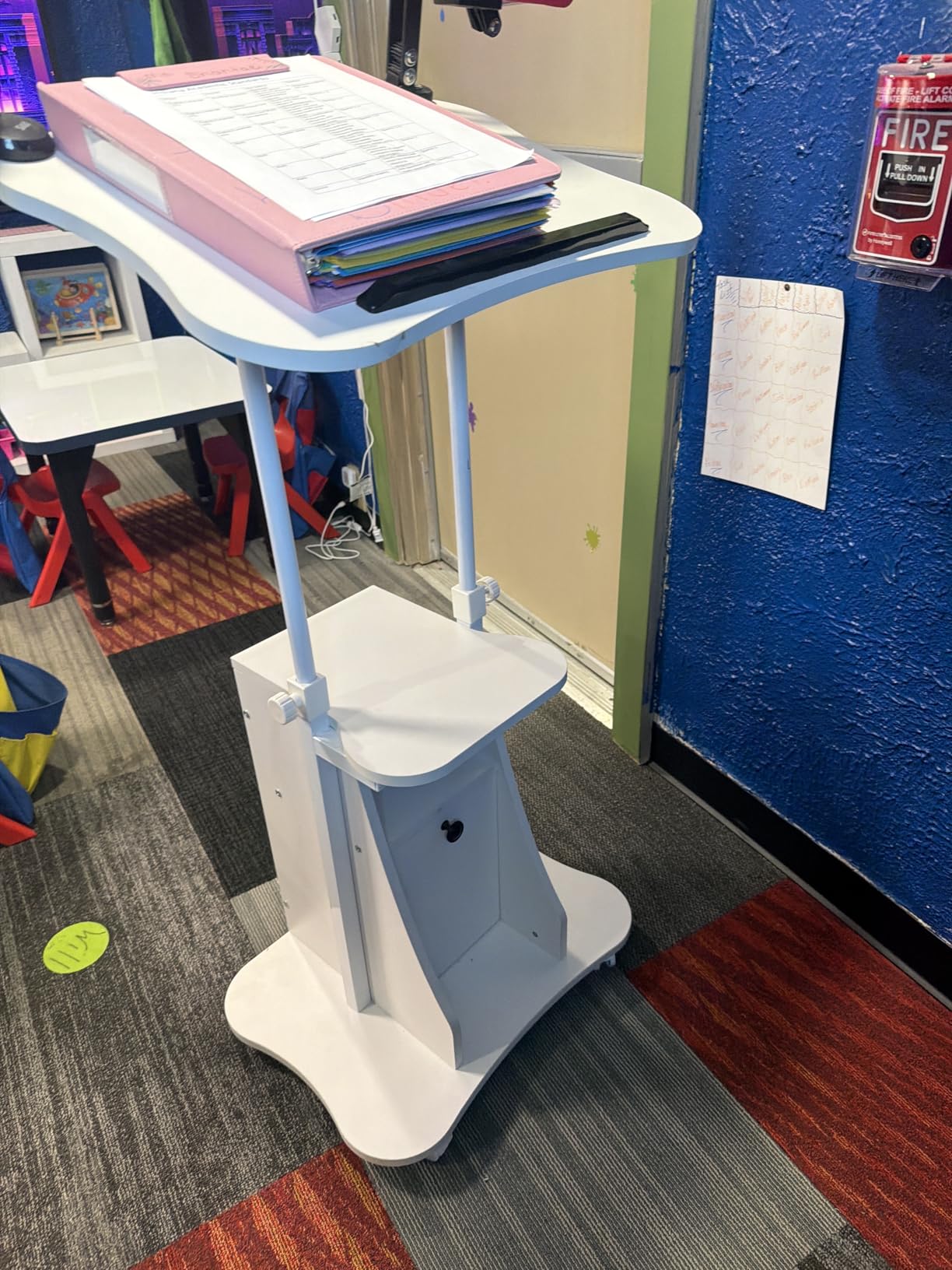 Tangkula Mobile Lectern Podium, Height Adjustable Podium Stand, Standing Sit-to-Stand Desk, Rolling Cart Laptop Desk with Swivel Top Movable Wheels & Storage customer photo 2